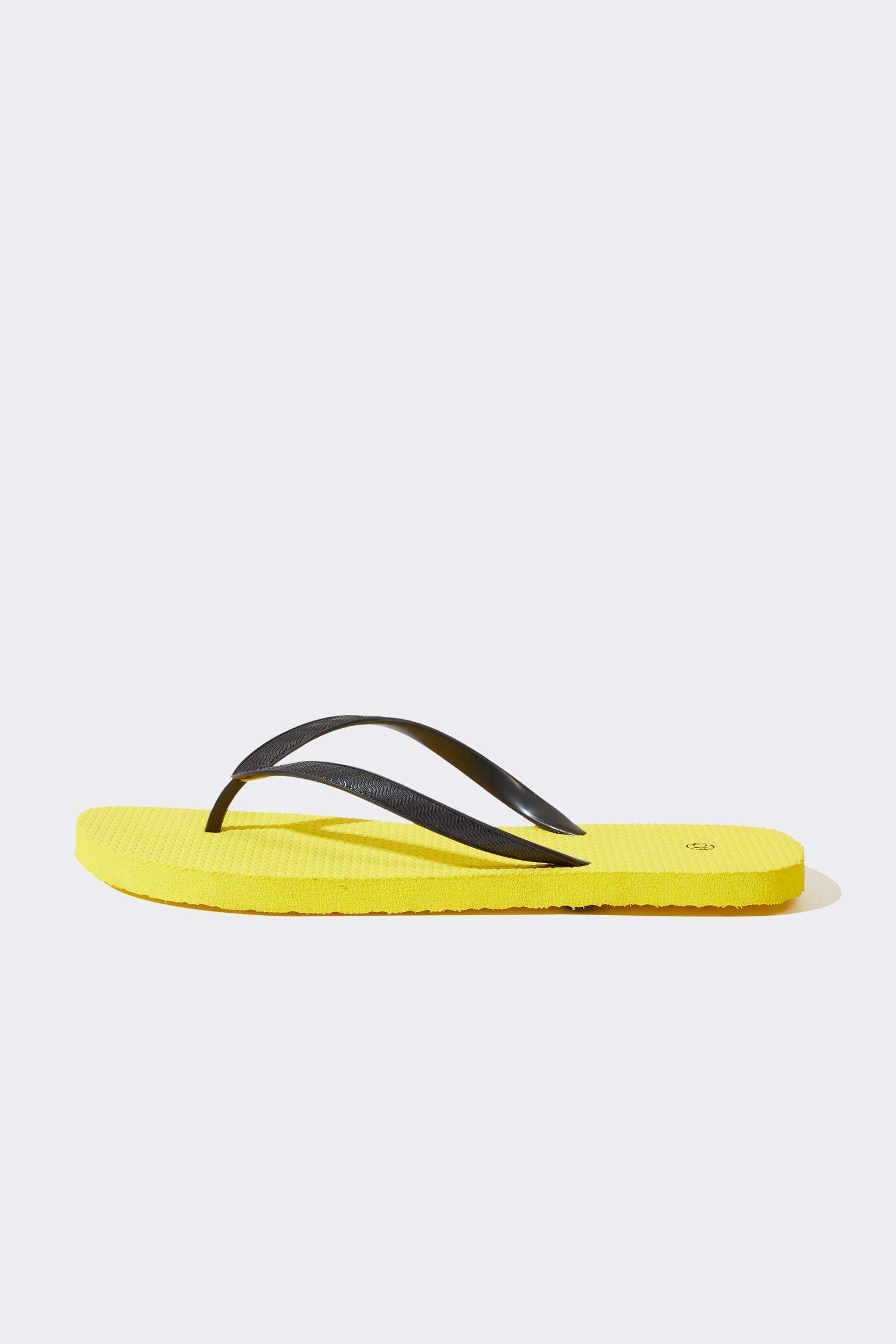 Kadın Düz Taban Parmak Arası Terlik