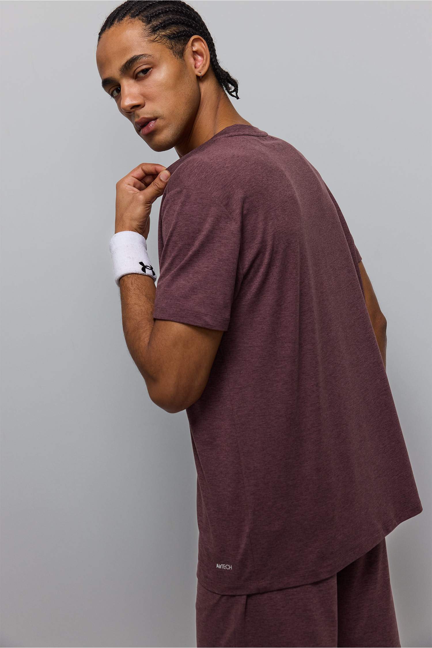 Standart Fıt Bisiklet Yaka Sporcu Kısa Kollu Tişört