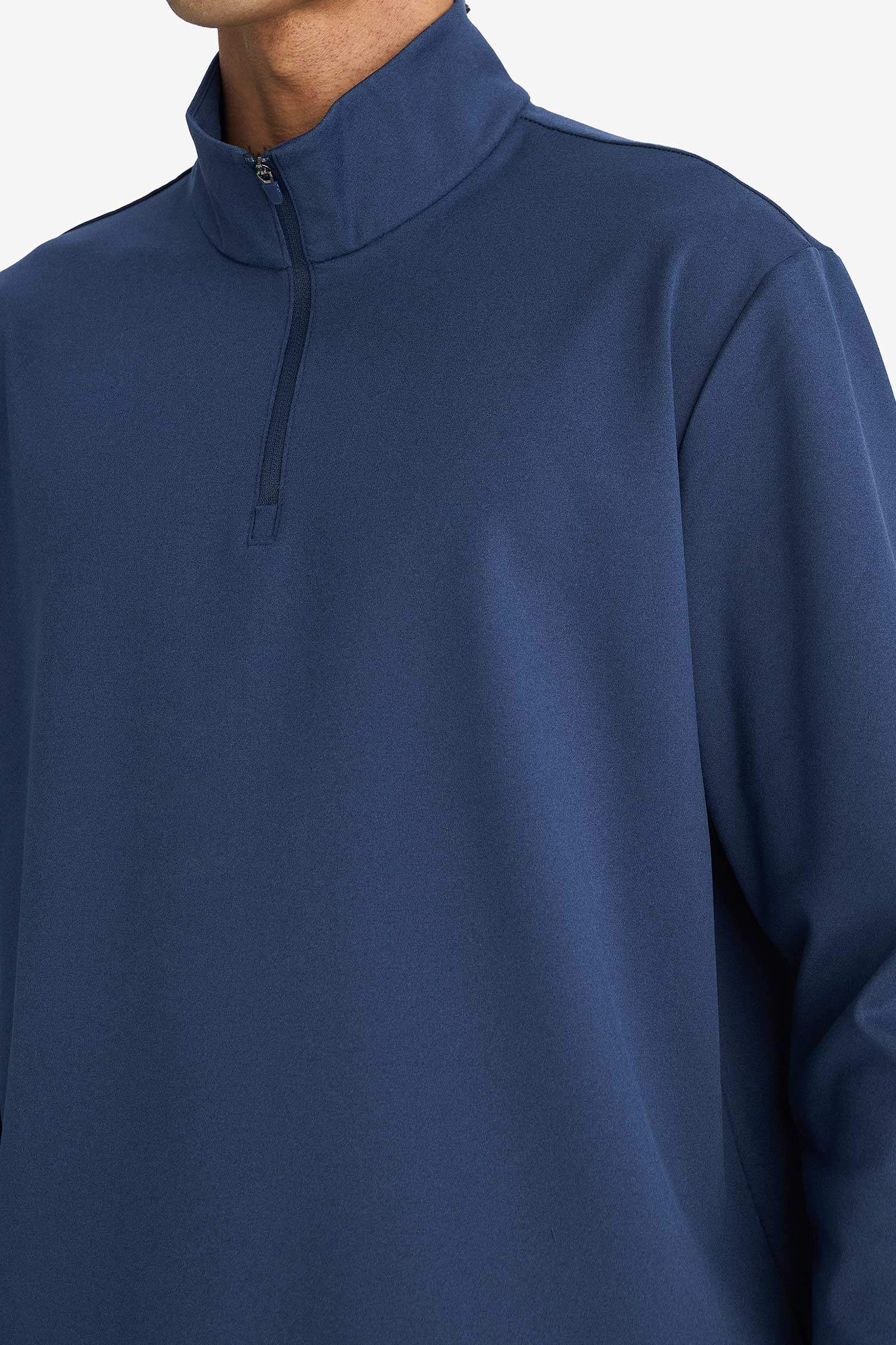 Standart Fit Sporcu Sweatshirt,