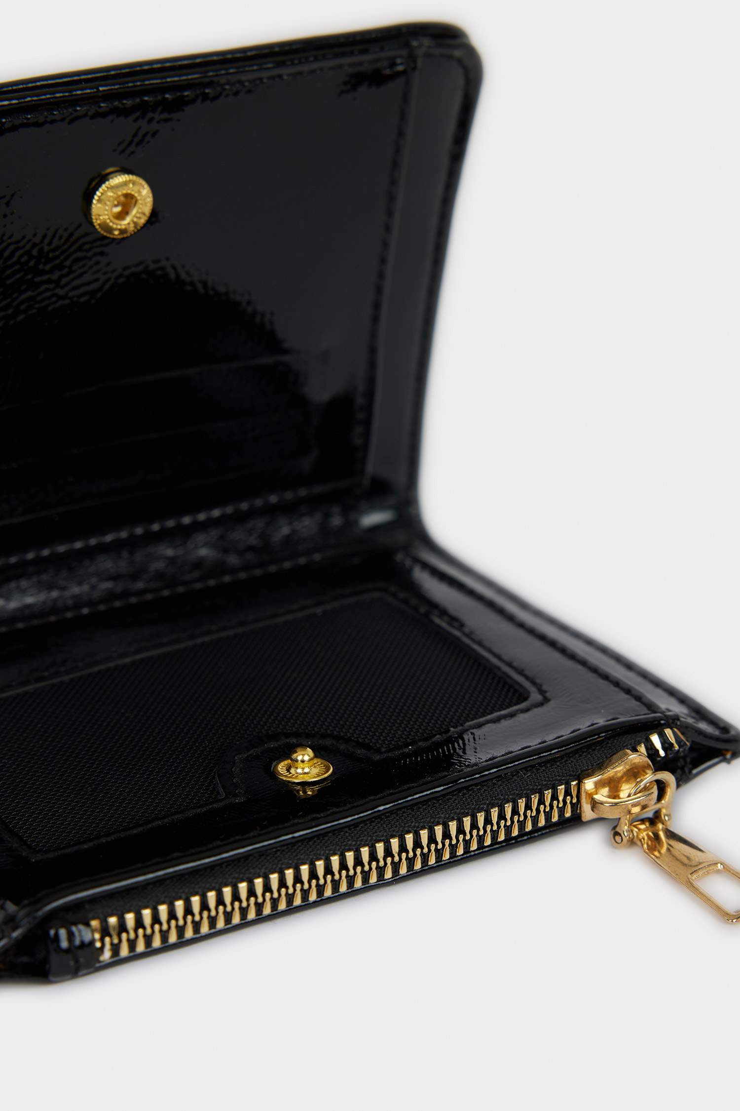 Woman Faux Leather Wallets