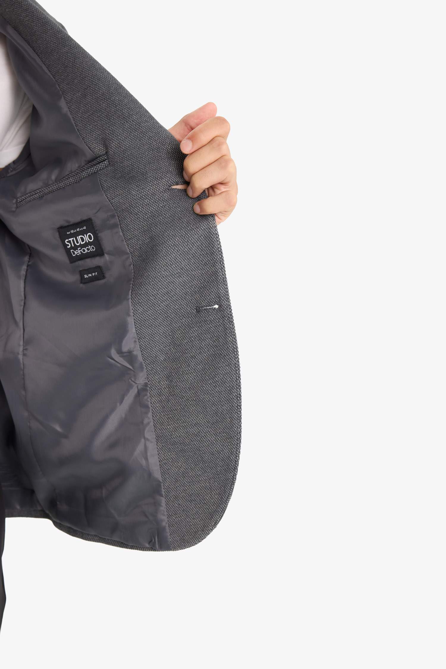 بليزر سليم فيت محبوك