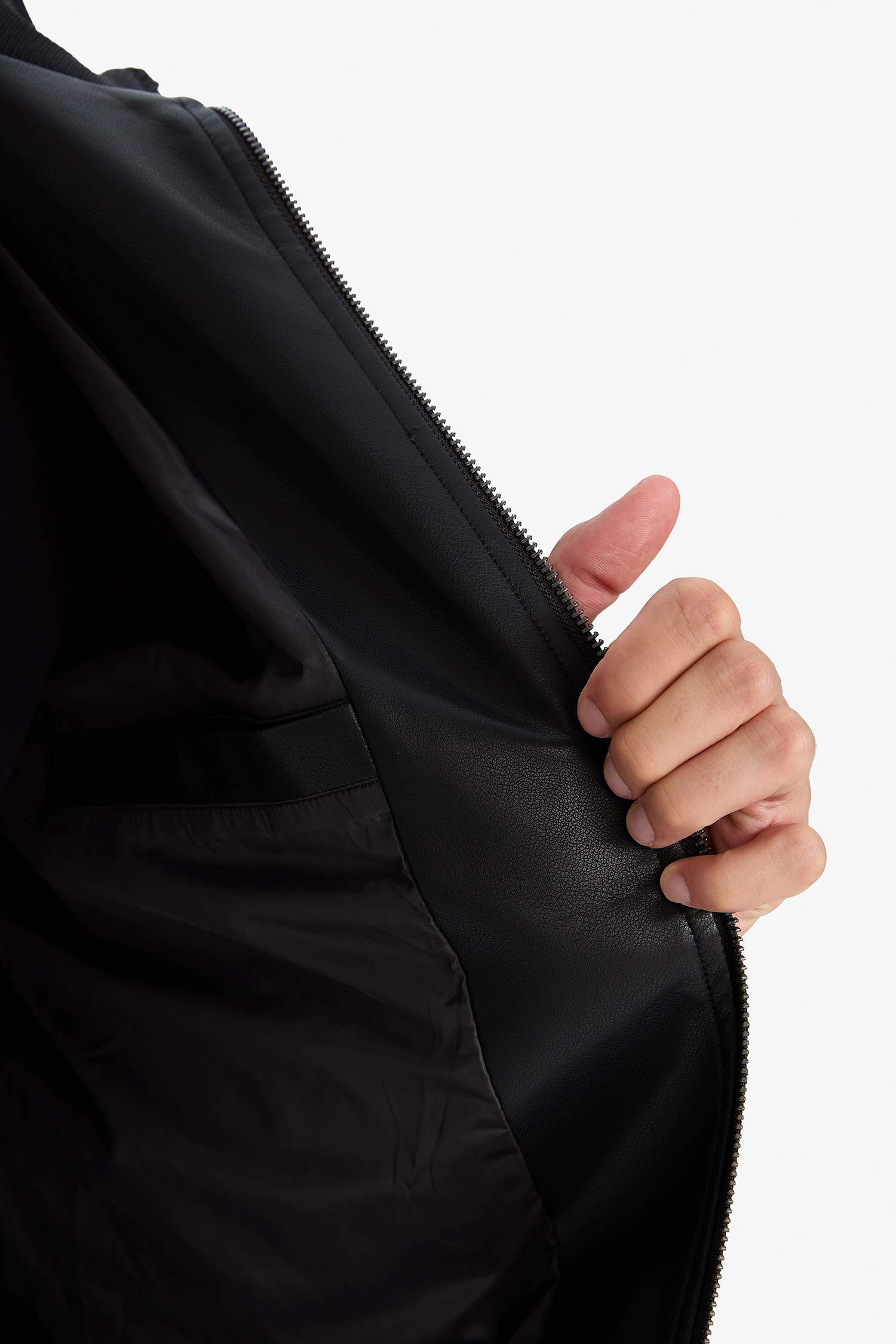 Veste en similicuir à col montant doublée zippée Coupe slim