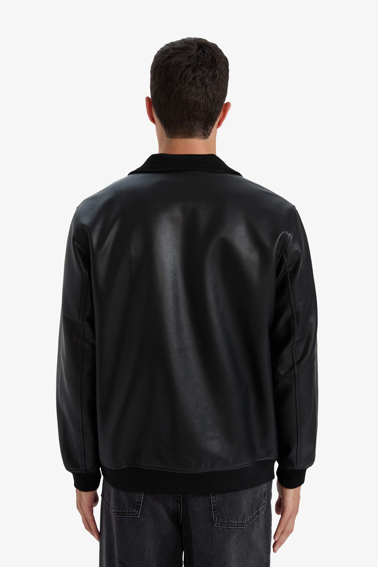 Veste en similicuir à col montant doublée zippée Coupe slim