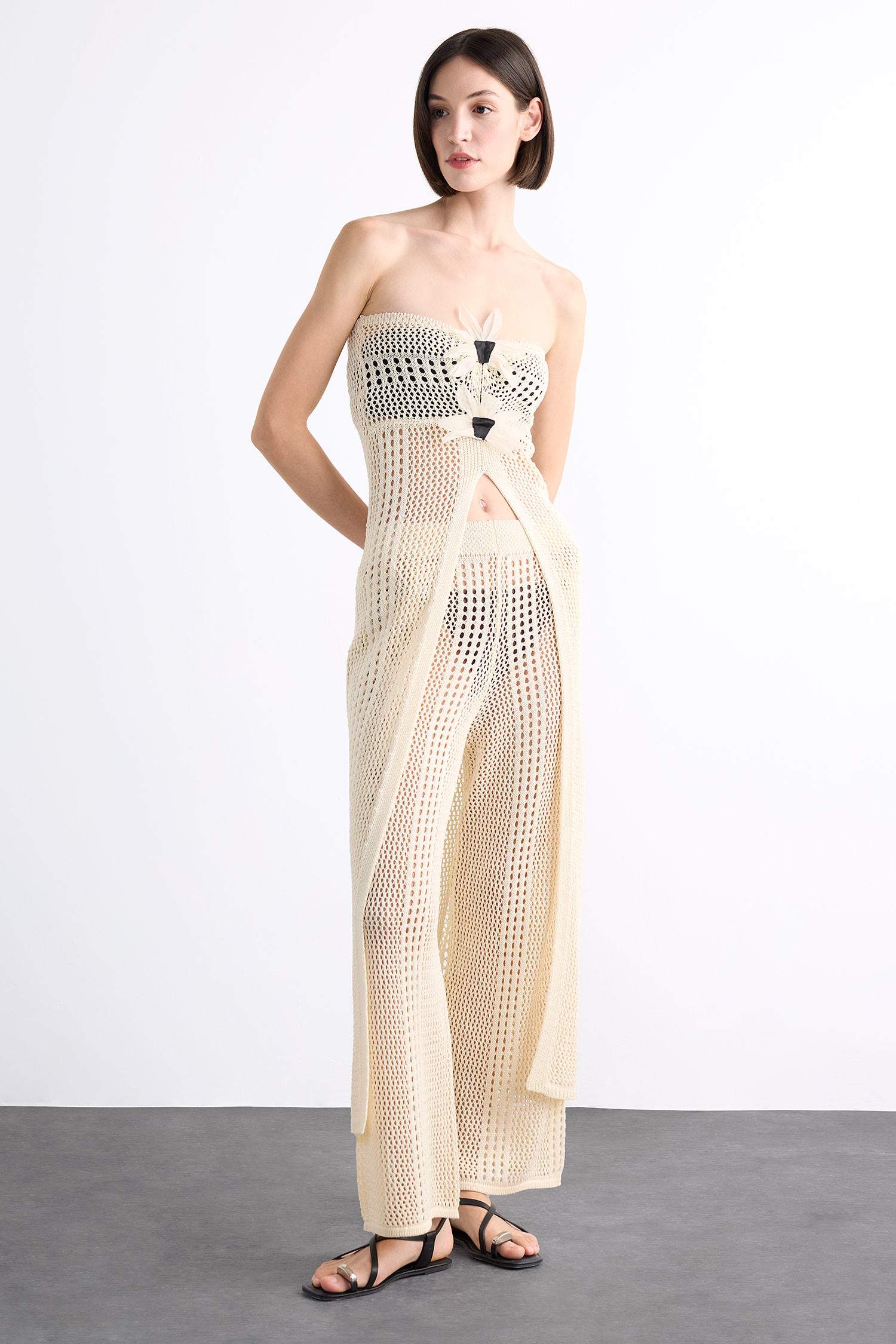 Strapless Floral Detailed Crochet Long Beach Top