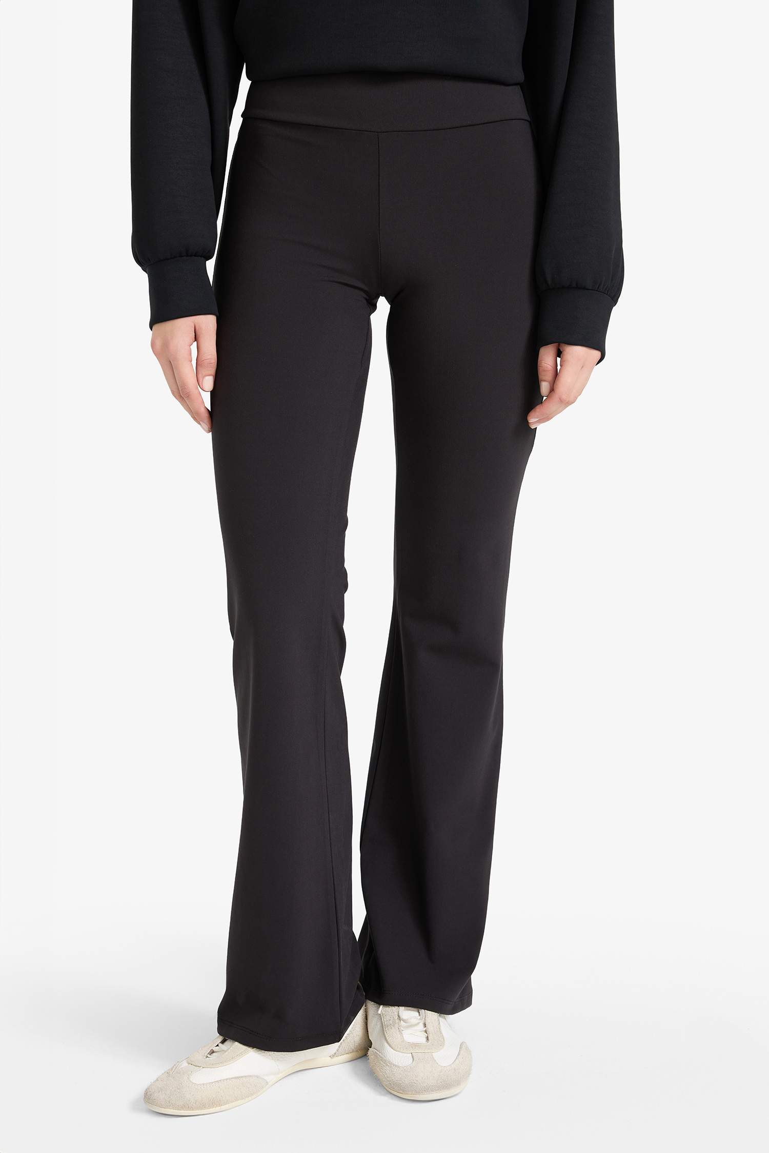 Yumuşak Dokulu İspanyol Paça Pantolon-Fall in Love Loungewear