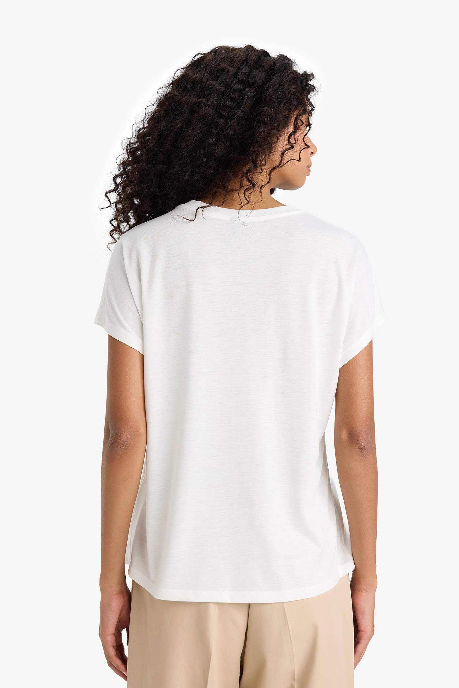 Bisiklet Yaka Çiçekli Kısa Kollu Tişört