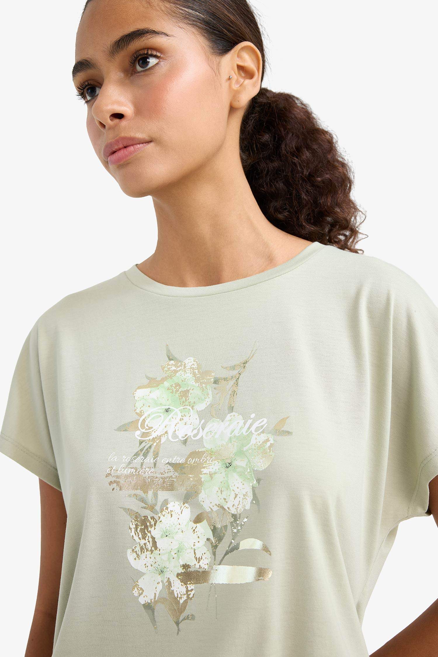 Crew Neck Floral Short Sleeve T-Shirt