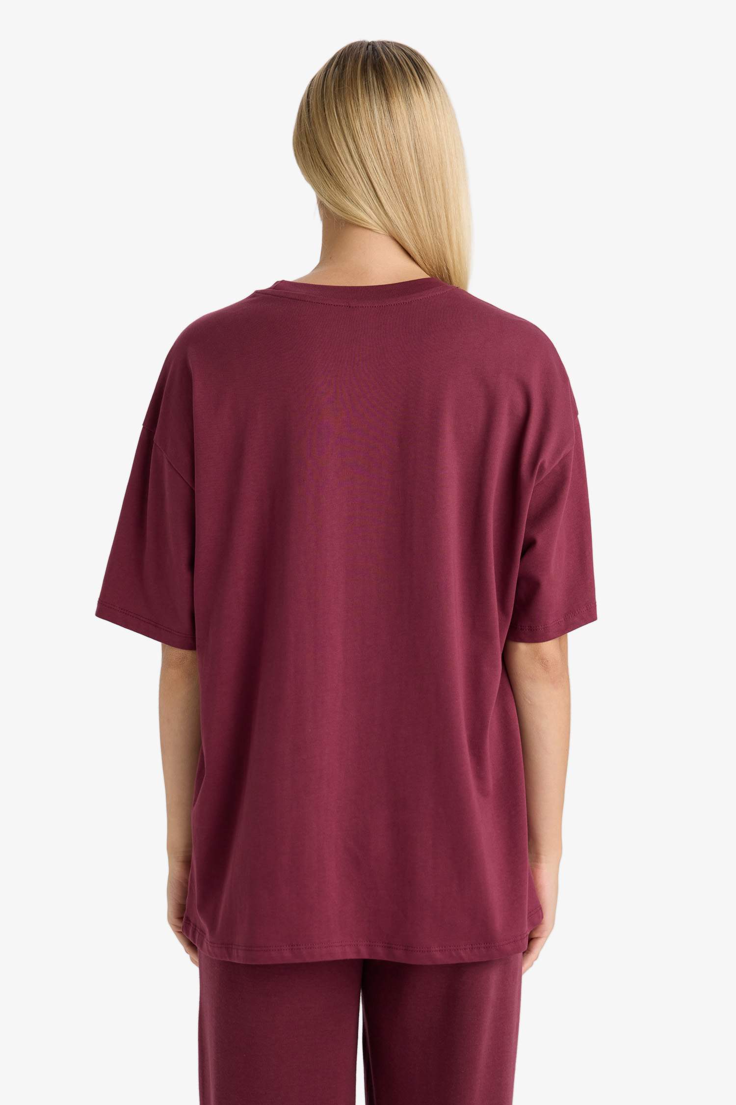 تيشيرت نص ردن اوفر سايز بياخة مستديرة