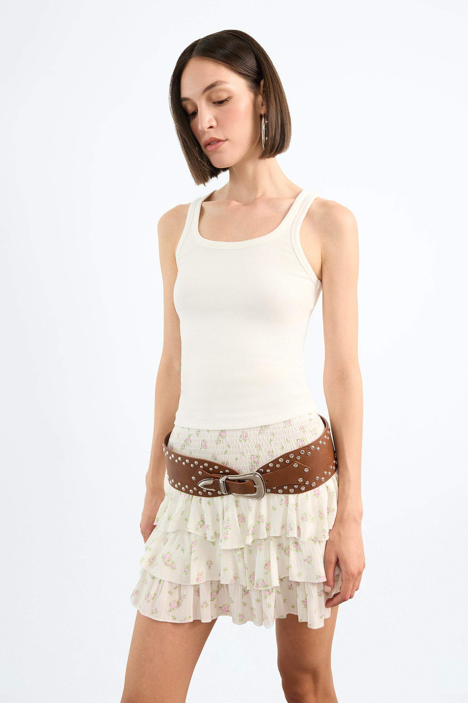 Beli Lastikli Çiçek Desenli Volanlı Mini Etek