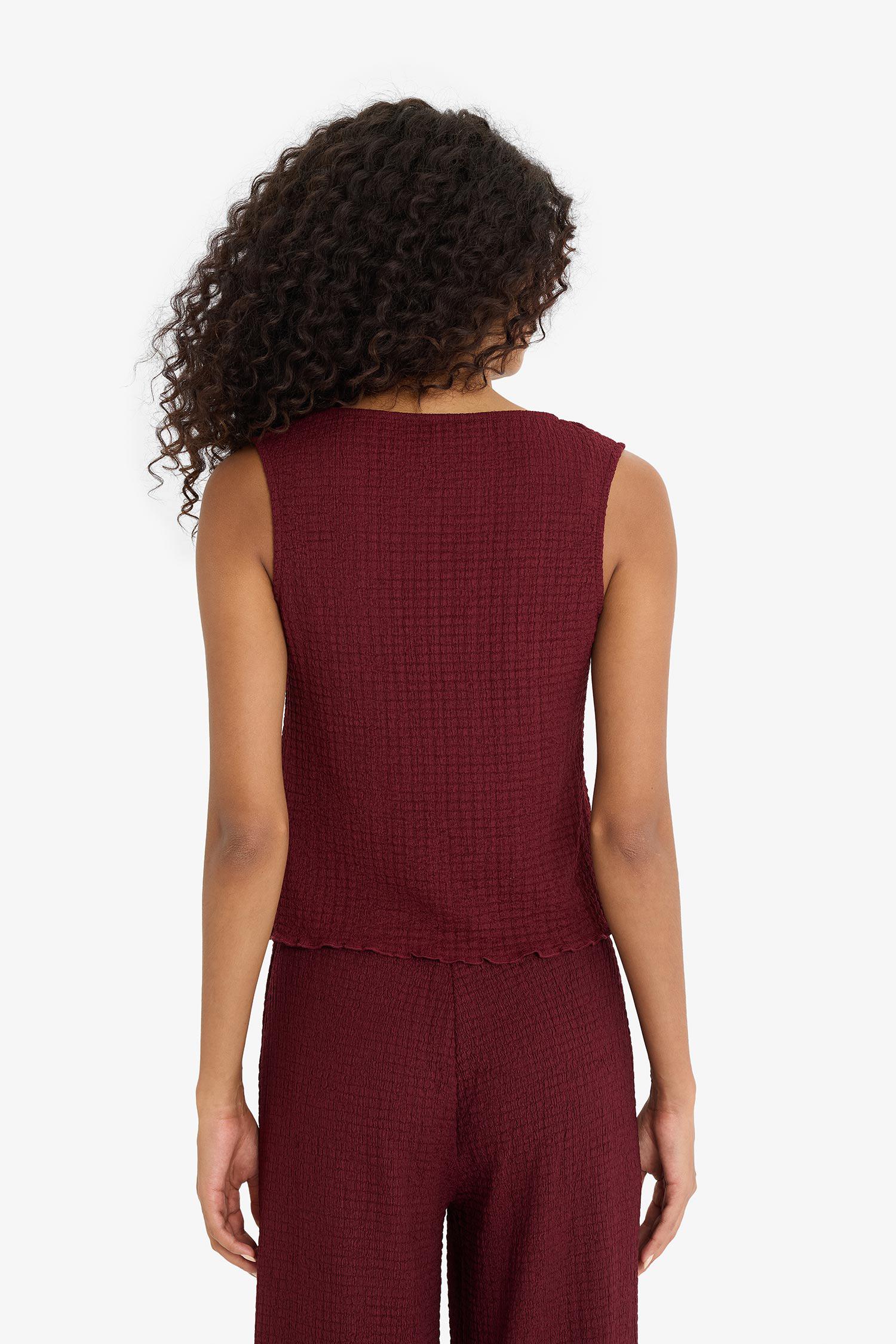 DeFacto Slim Fit Dar Kesim V Yaka Önden Bağlamalı Kırışık Dokulu Kolsuz Bluz görsel 4