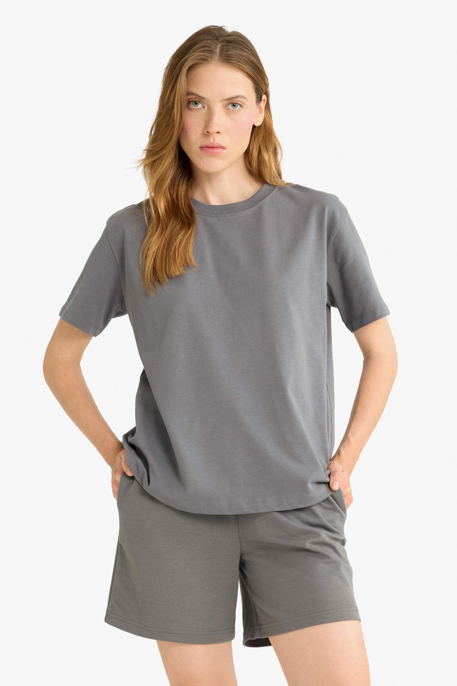 Beli Bağcıklı Basic Düz Bermuda Şort