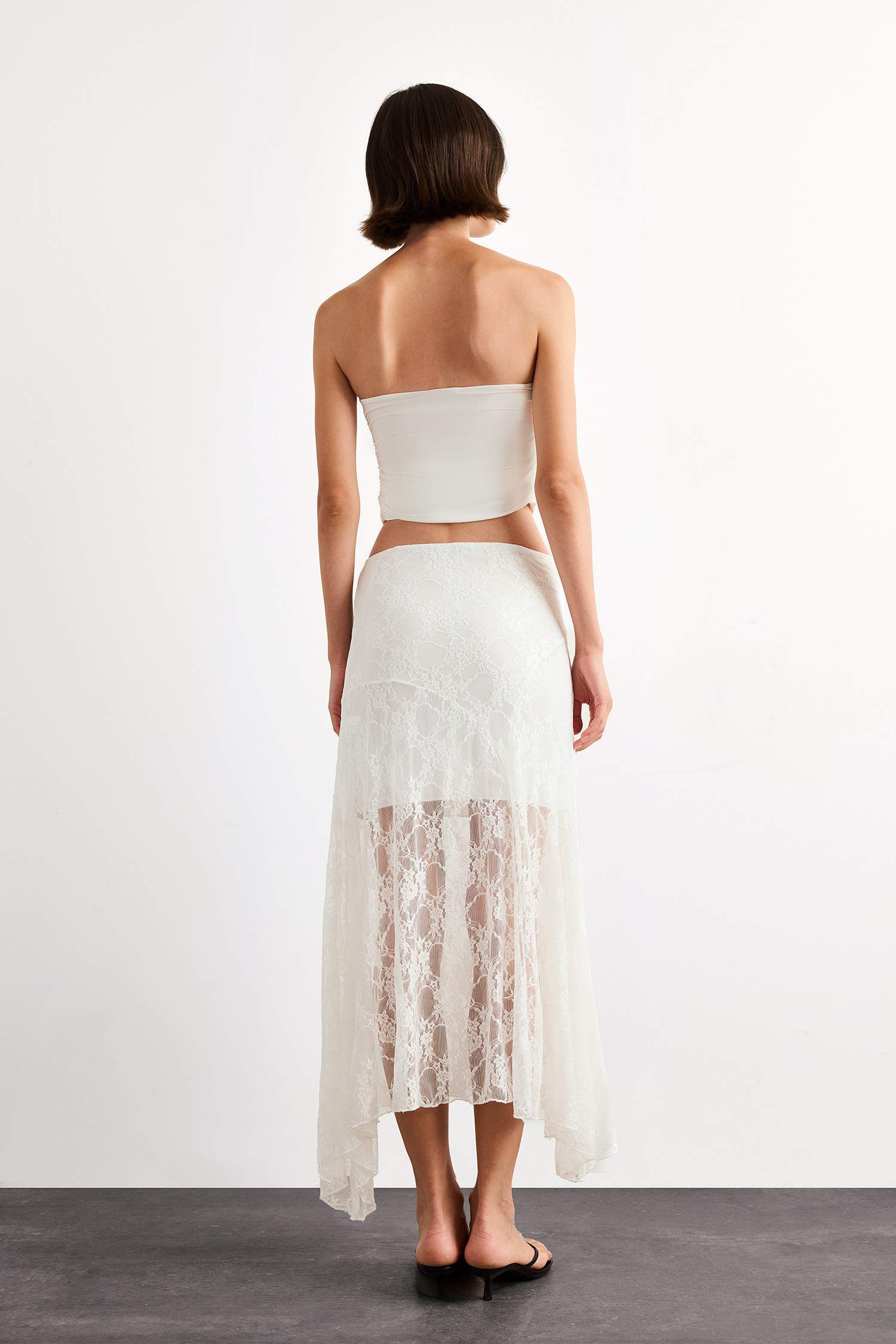 	Beli Lastikli Yarım Astar Dantel Midi Etek