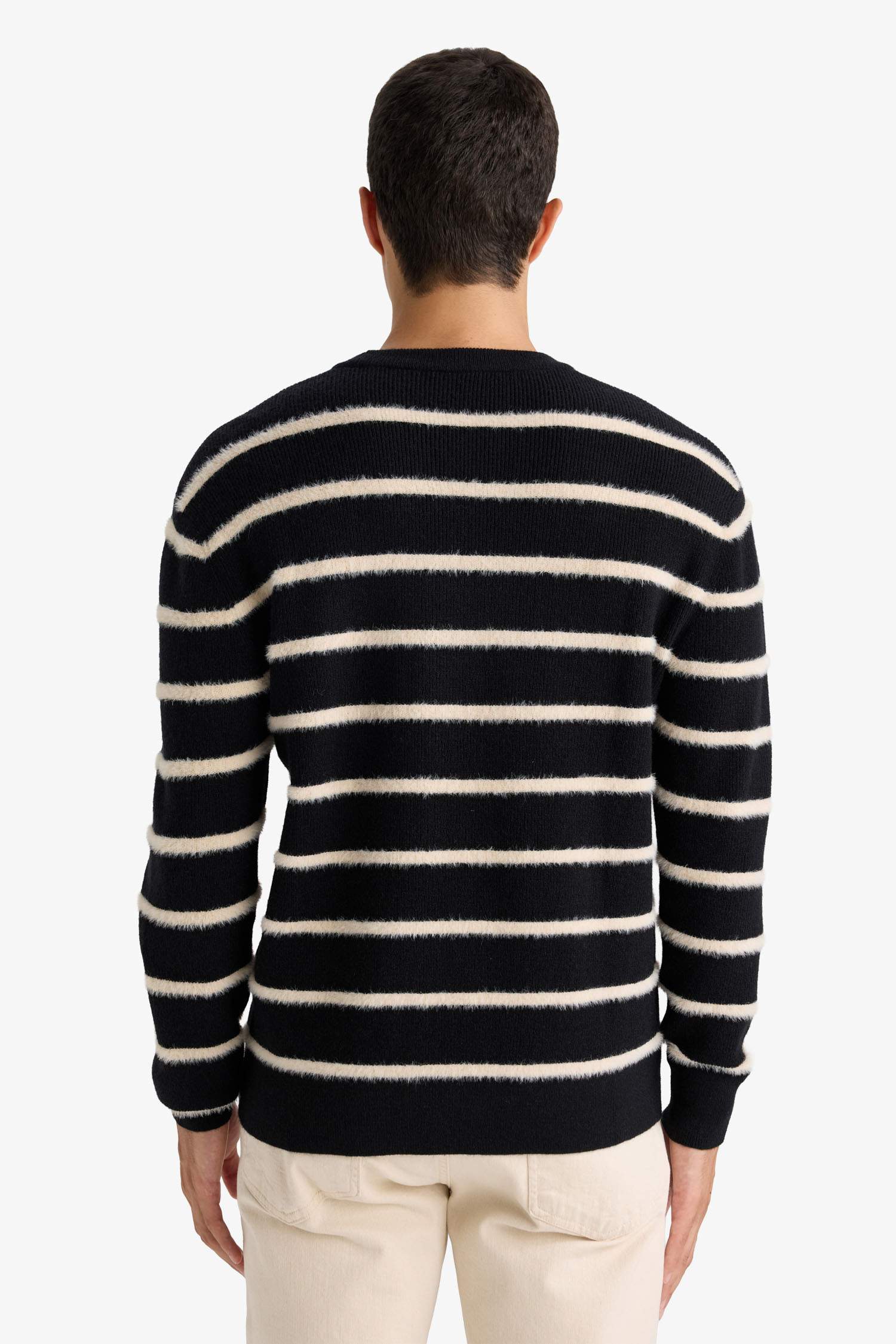 Standard Fit Crew Neck Knitwear Pullover