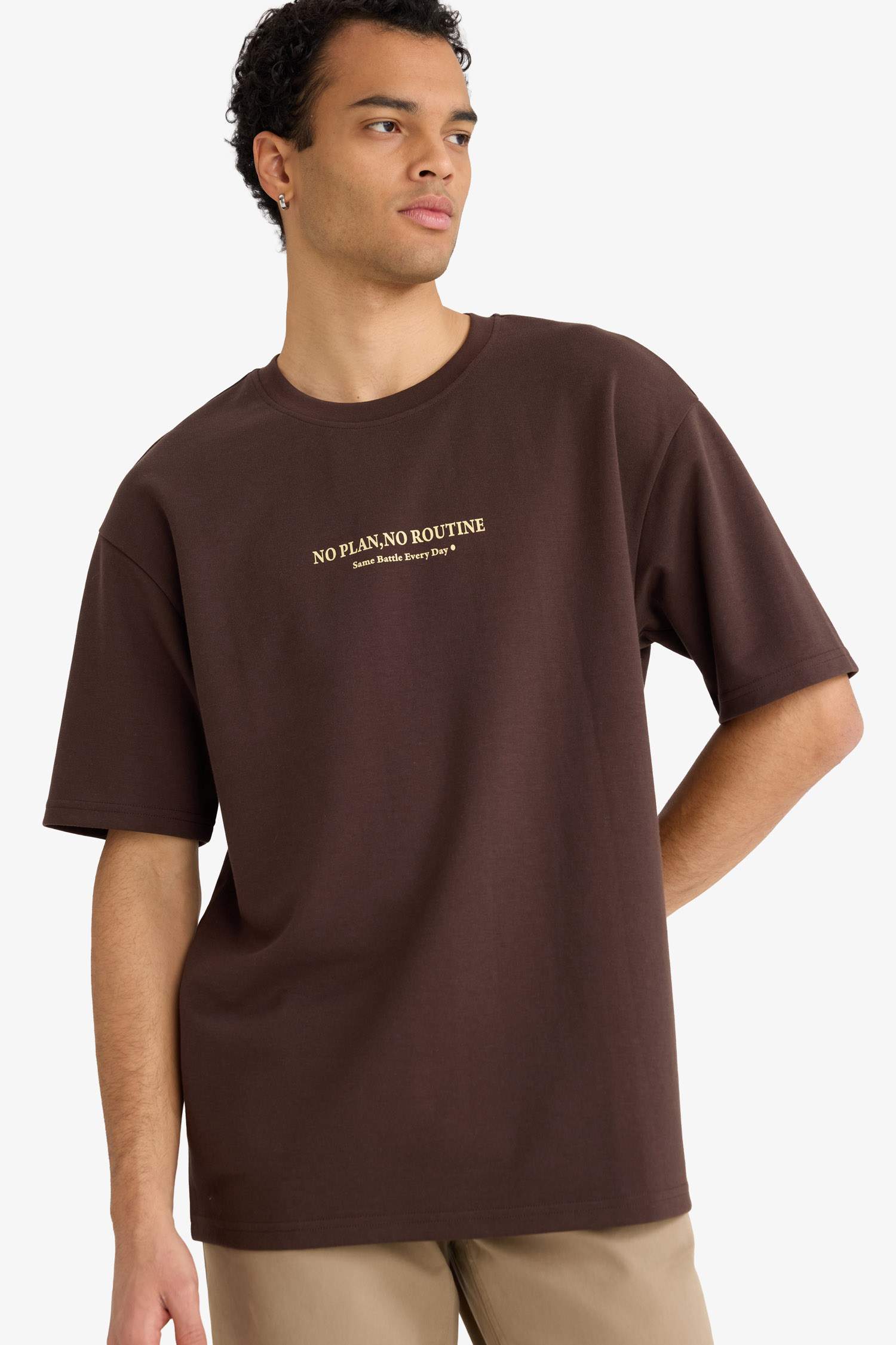 Tshirt boxy imprimé à col rond et manches courtes