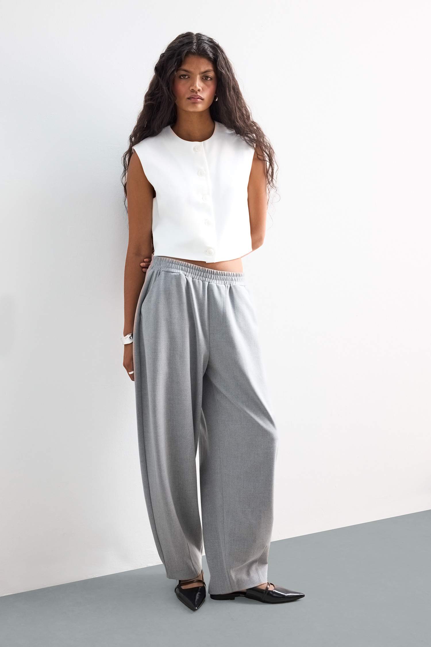 Crop Crew Neck Crepe Vest