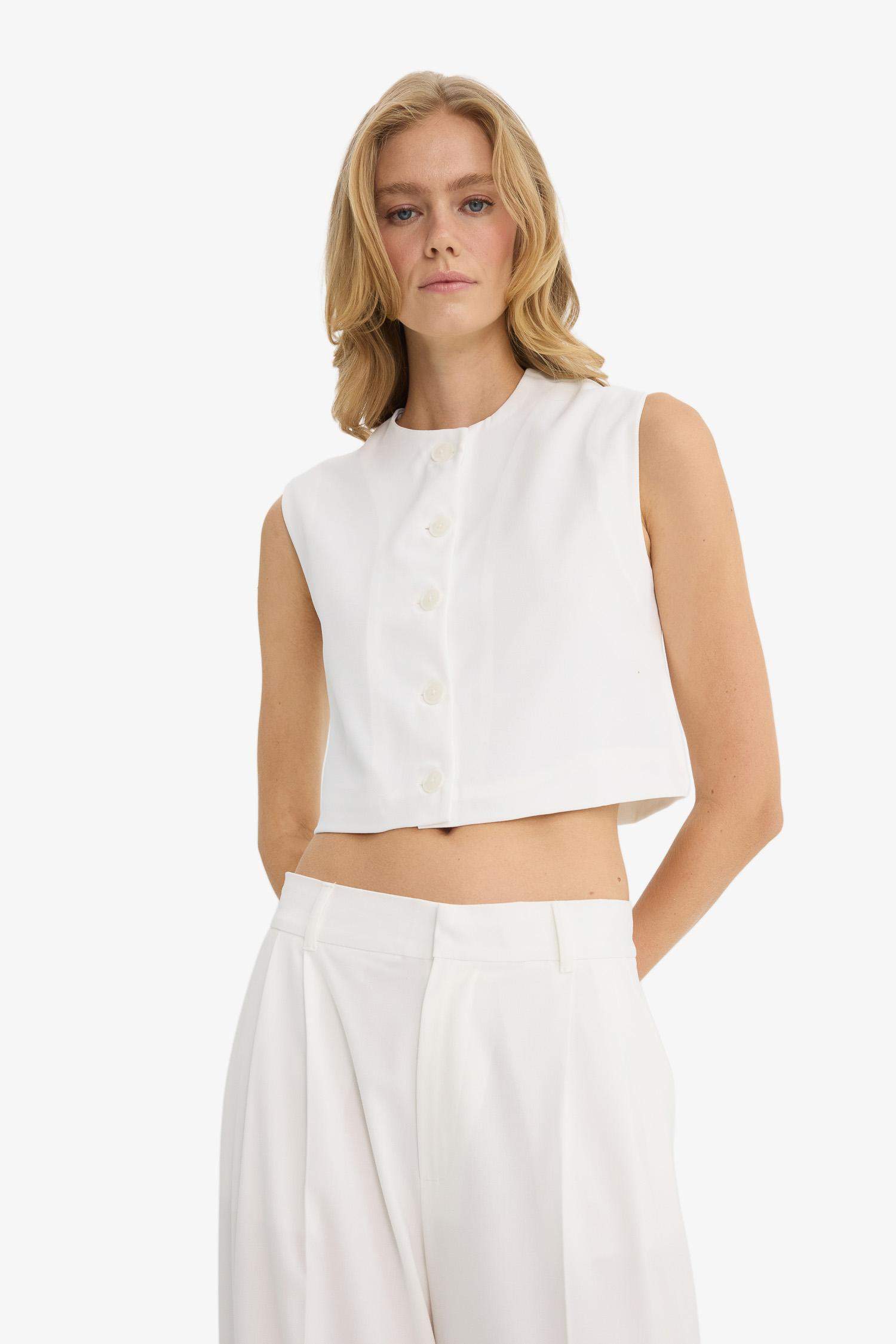 Crop Crew Neck Crepe Vest