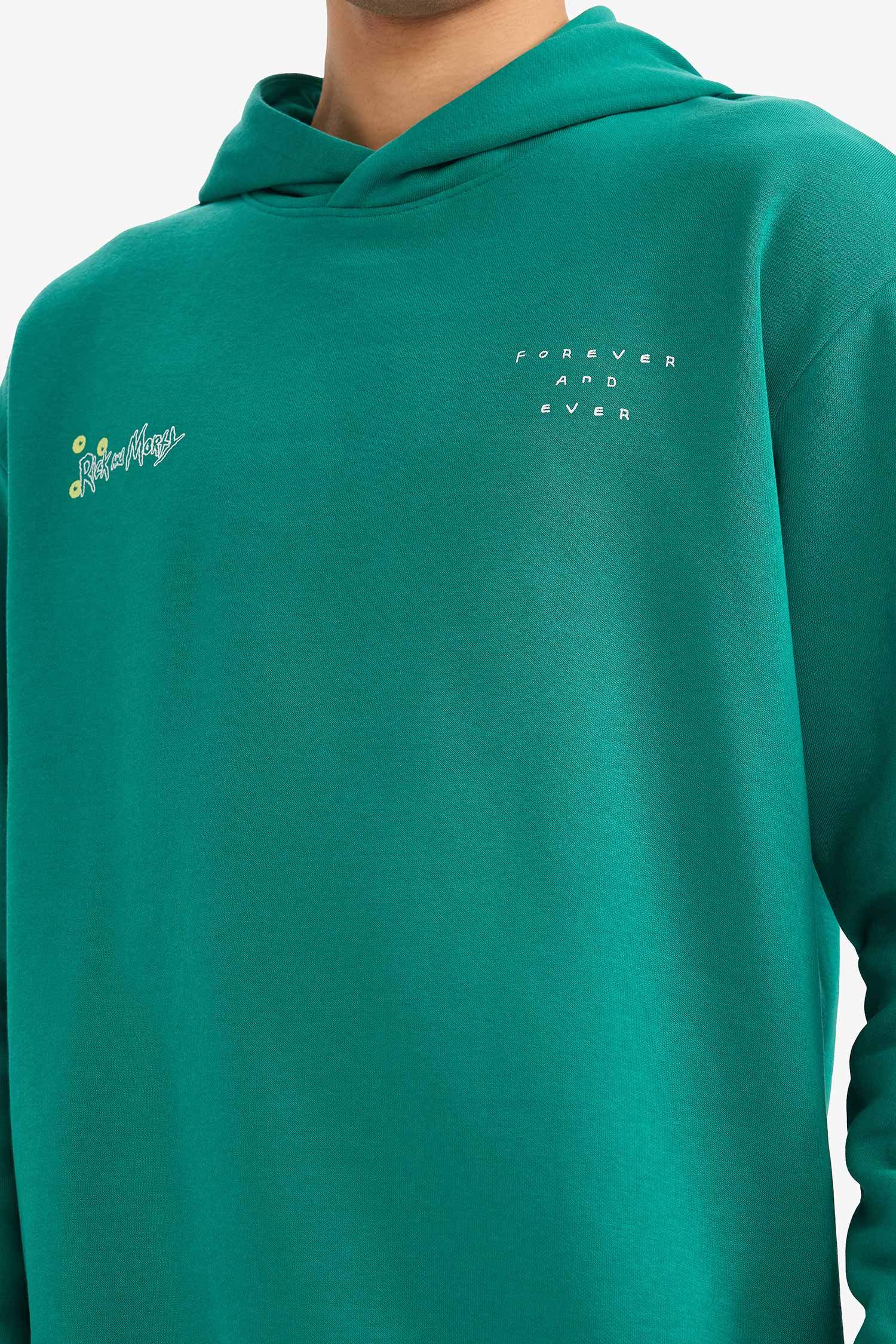 سويت شيرت مطبوع أوفر سايز بغطاء للرأس من ريك ومورتي