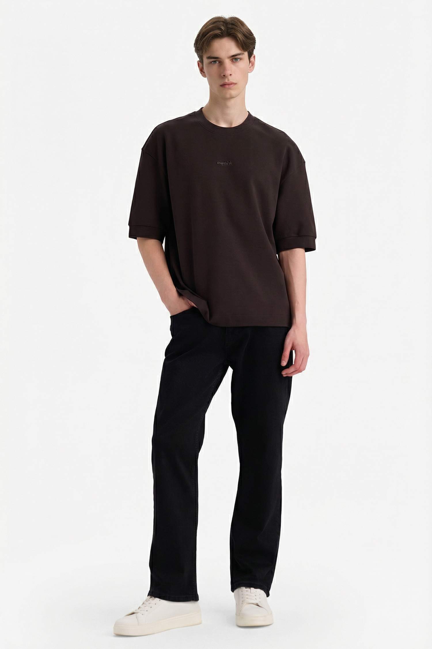 تيشيرت نص ردن قصة فضفاضة بياخة مستديرة