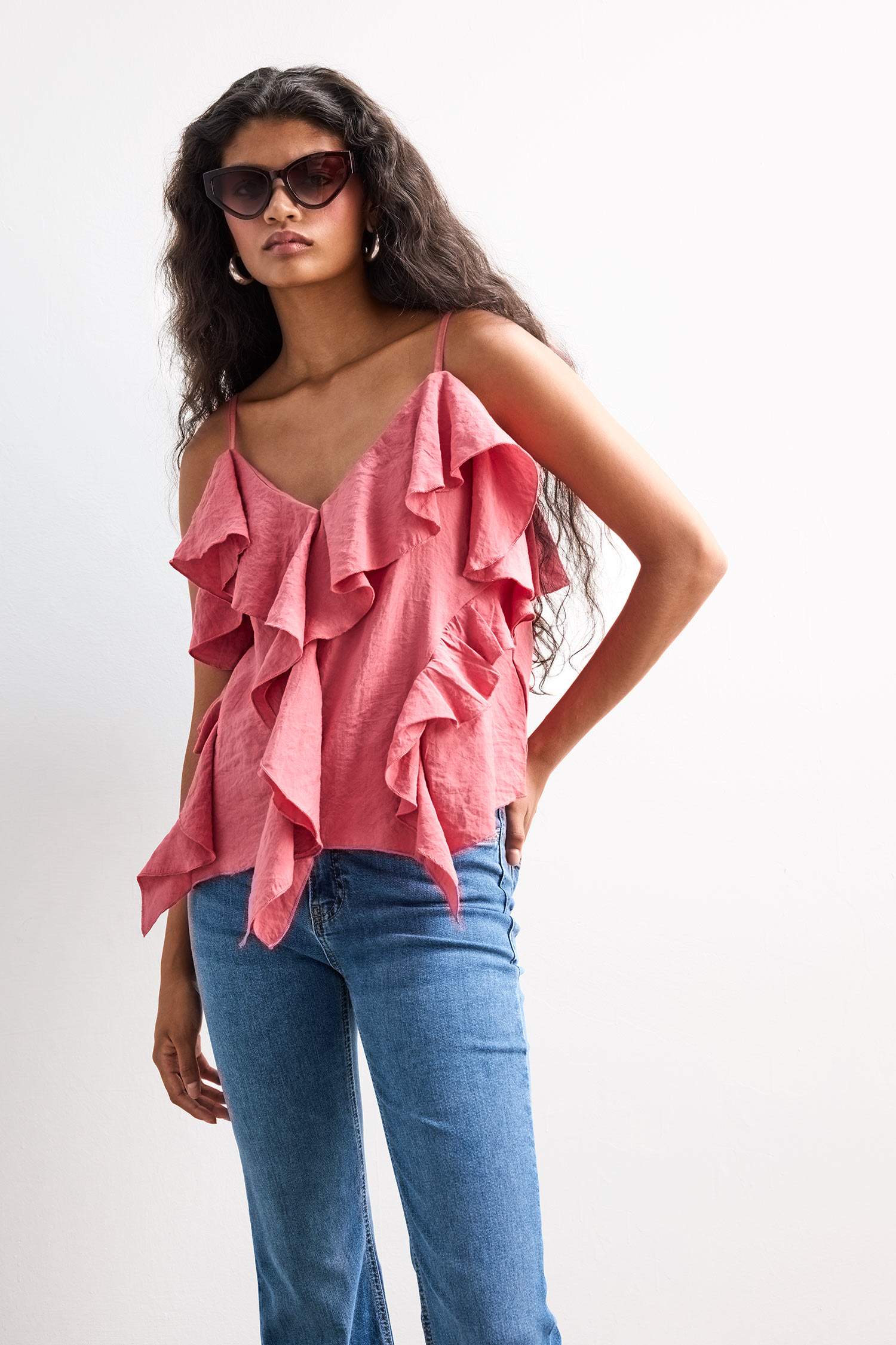 Regular Fit V Yaka Modal Volanlı İnce Askılı Bluz