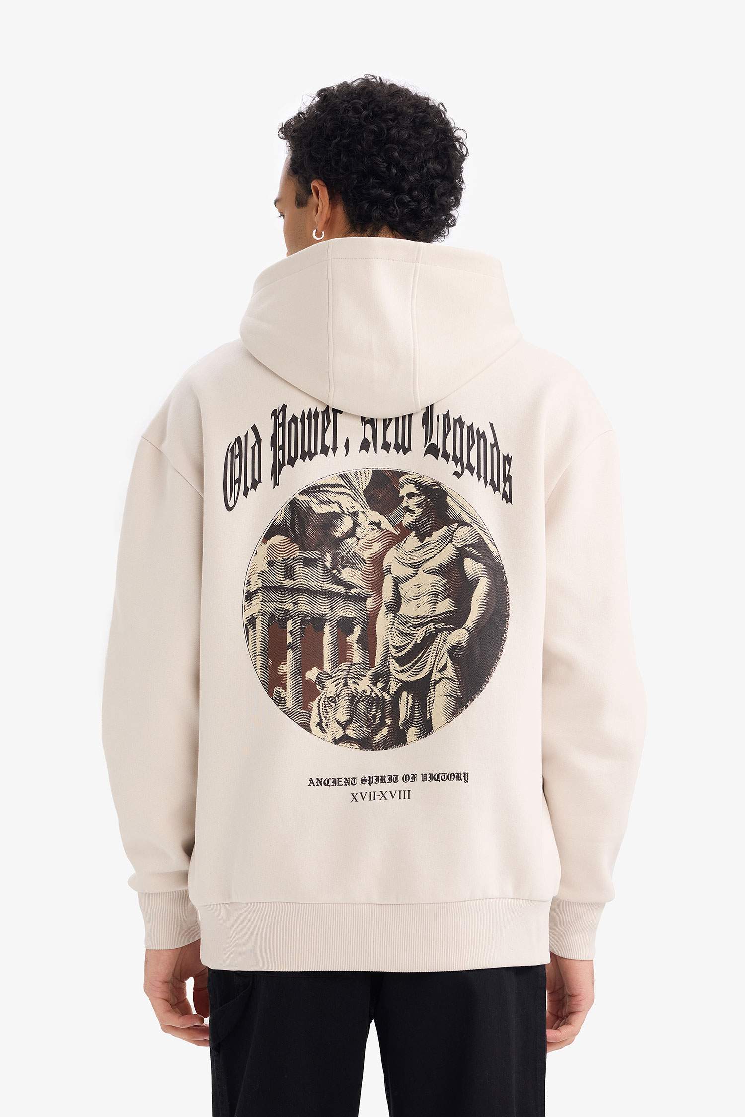 سويت شيرت مطبوع أوفر سايز بغطاء للرأس