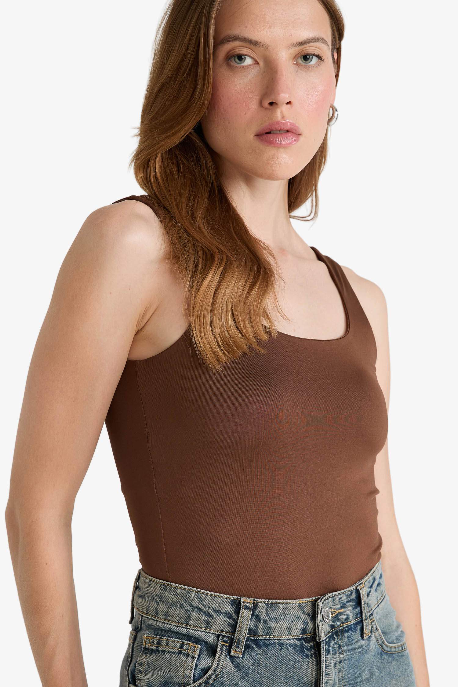 Kare Yaka Basic Düz Çıtçıtlı Body