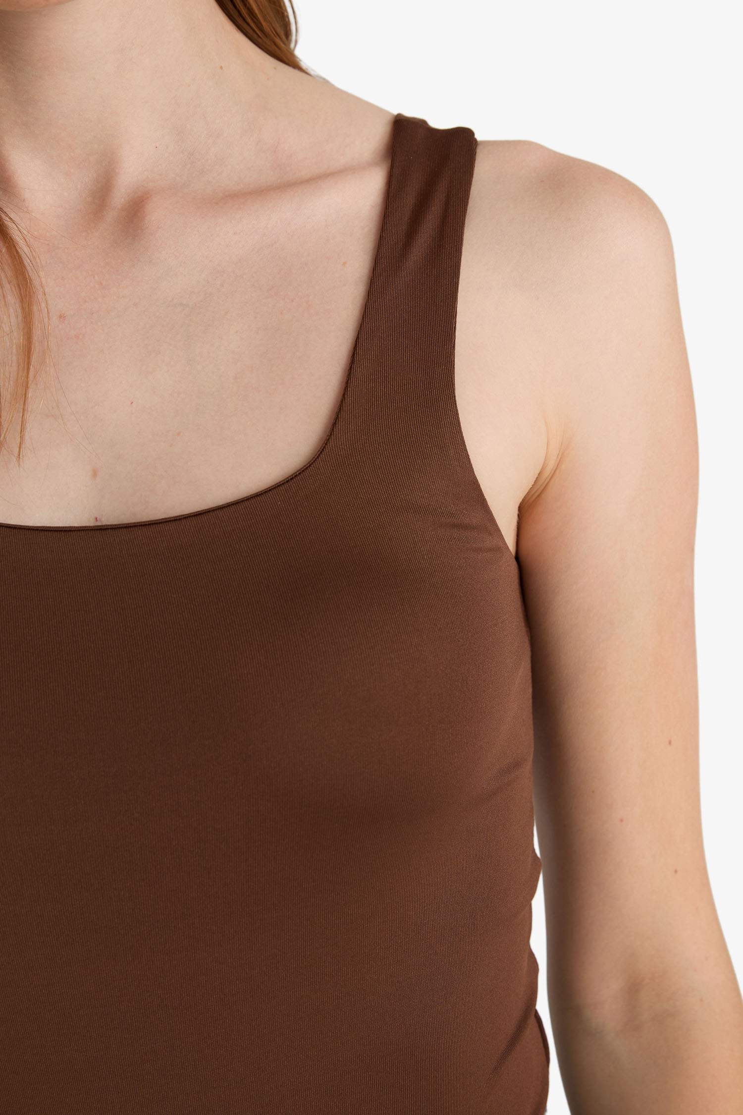 Kare Yaka Basic Düz Çıtçıtlı Body