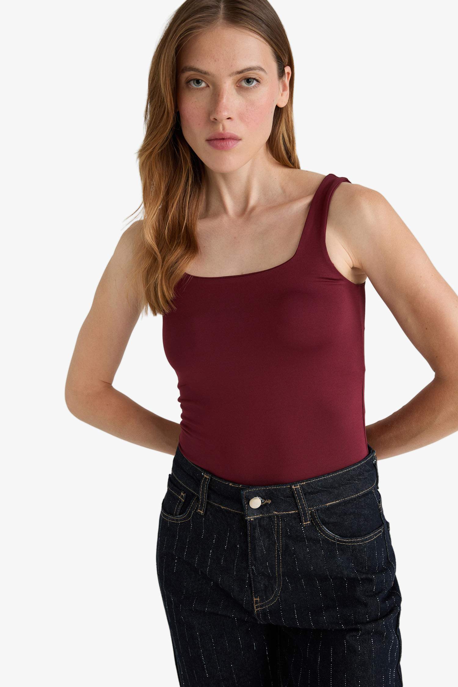 Body à bretelles et col carré avec boutons-pression