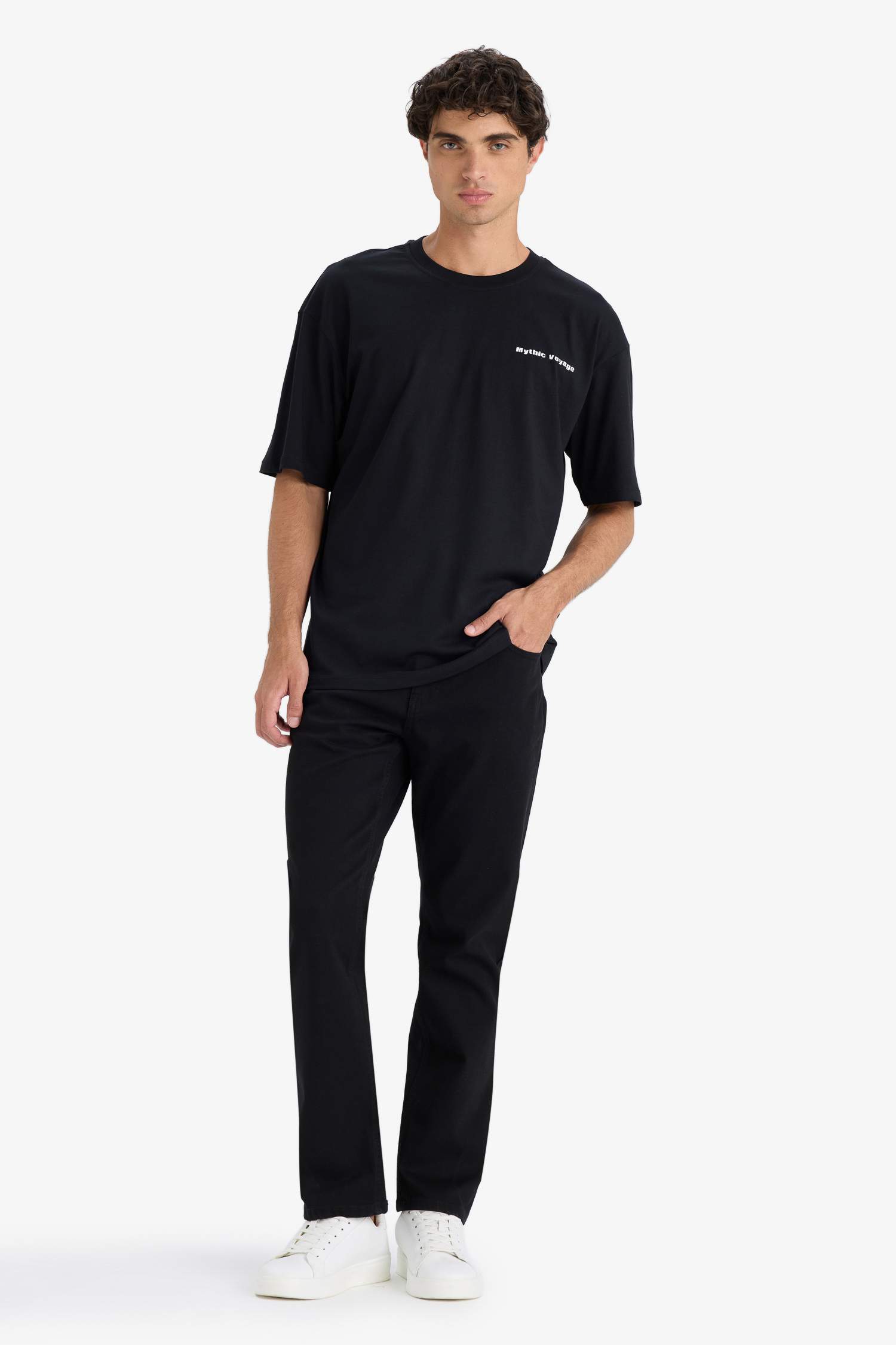 %100 Pamuk Boxy Fit Rahat Kesim Bisiklet Yaka Sırt Baskılı Kısa Kollu Tişört