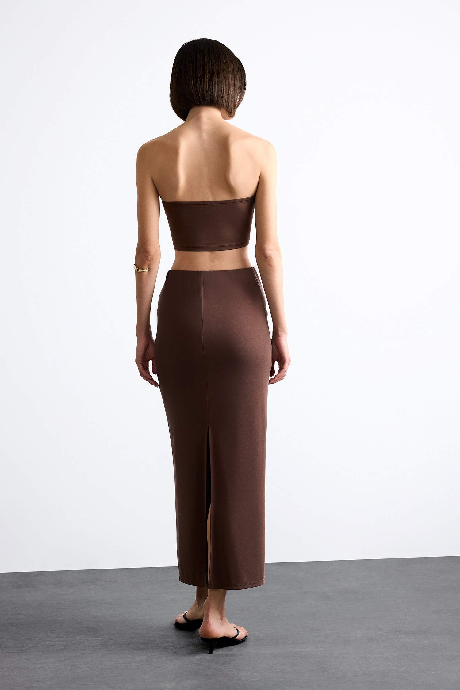 Slim Fit Dar Kesim Yırtmaçlı Midi Etek