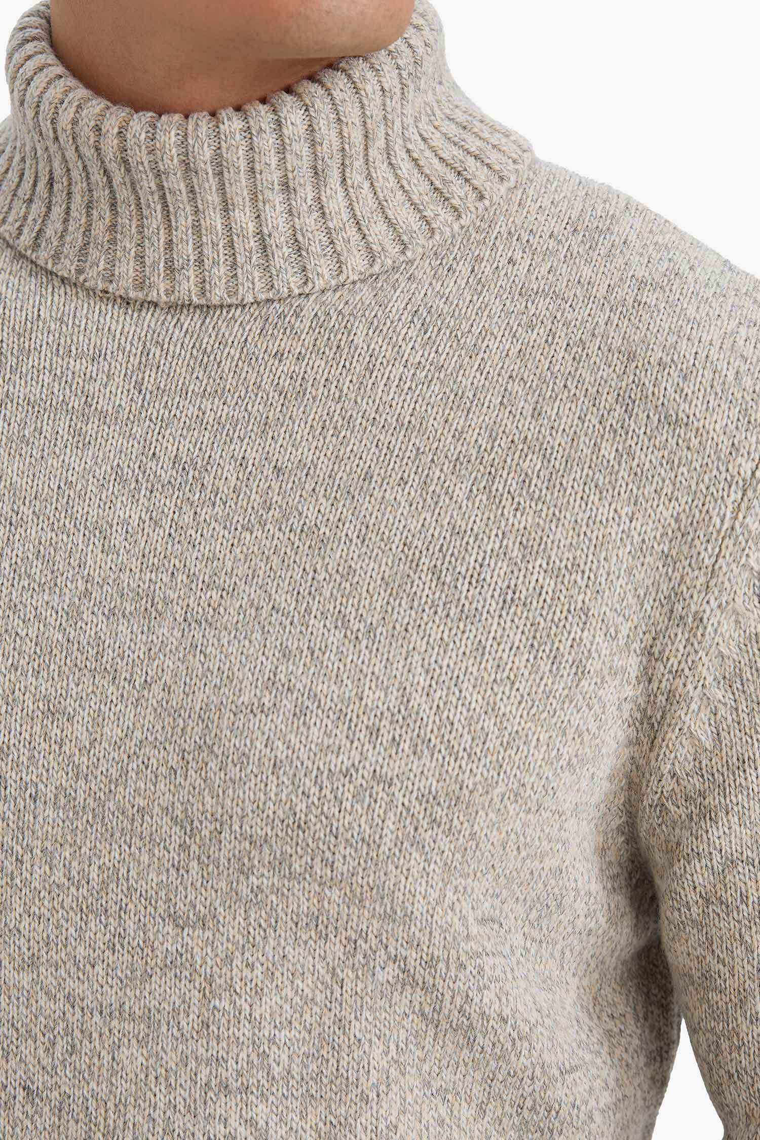 بلوفر تريكو قصة عادية هاي كول