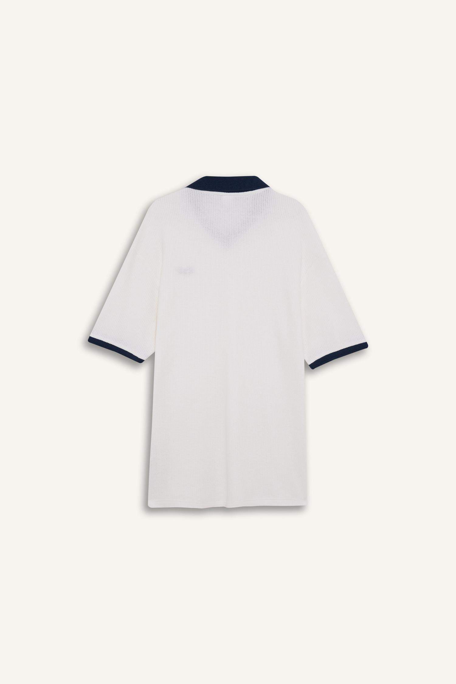 Boxy Fit Rahat Kesim Polo Yaka Kontrast Renkli Dokulu Kısa Kollu Tişört