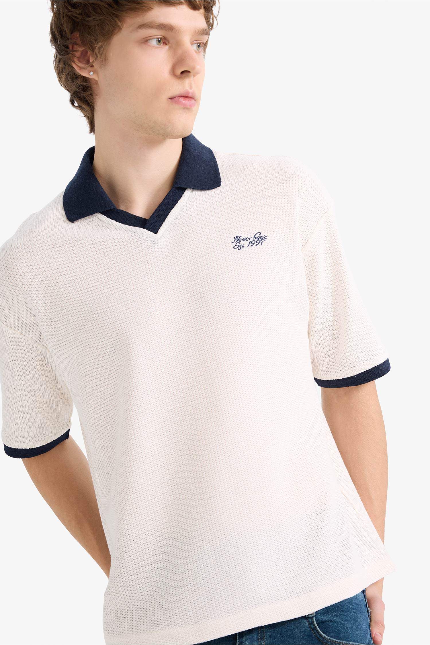 Dokulu Boxy Fit Polo Tişört