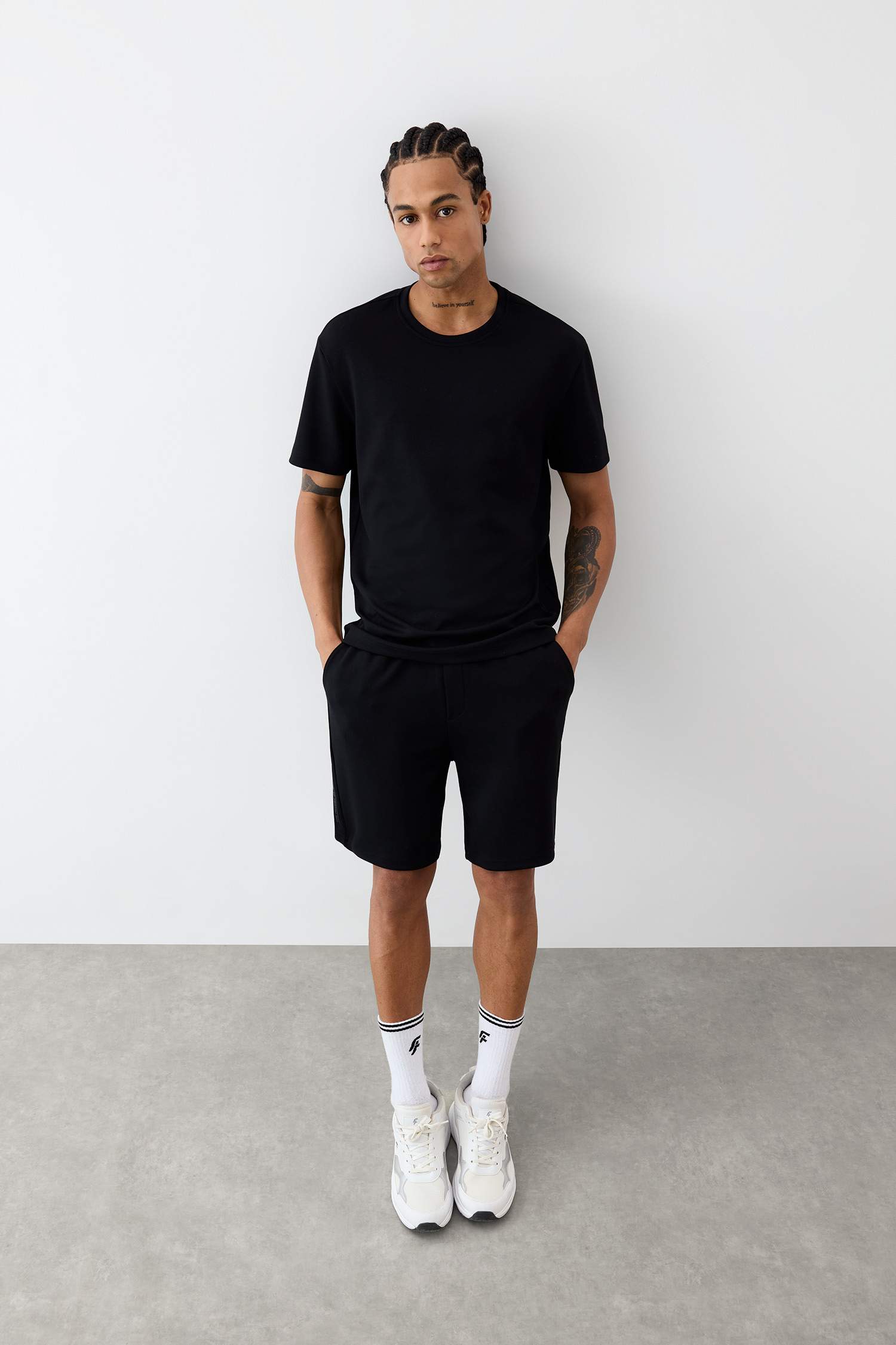 DeFactoFit Standard Fit Sports Shorts