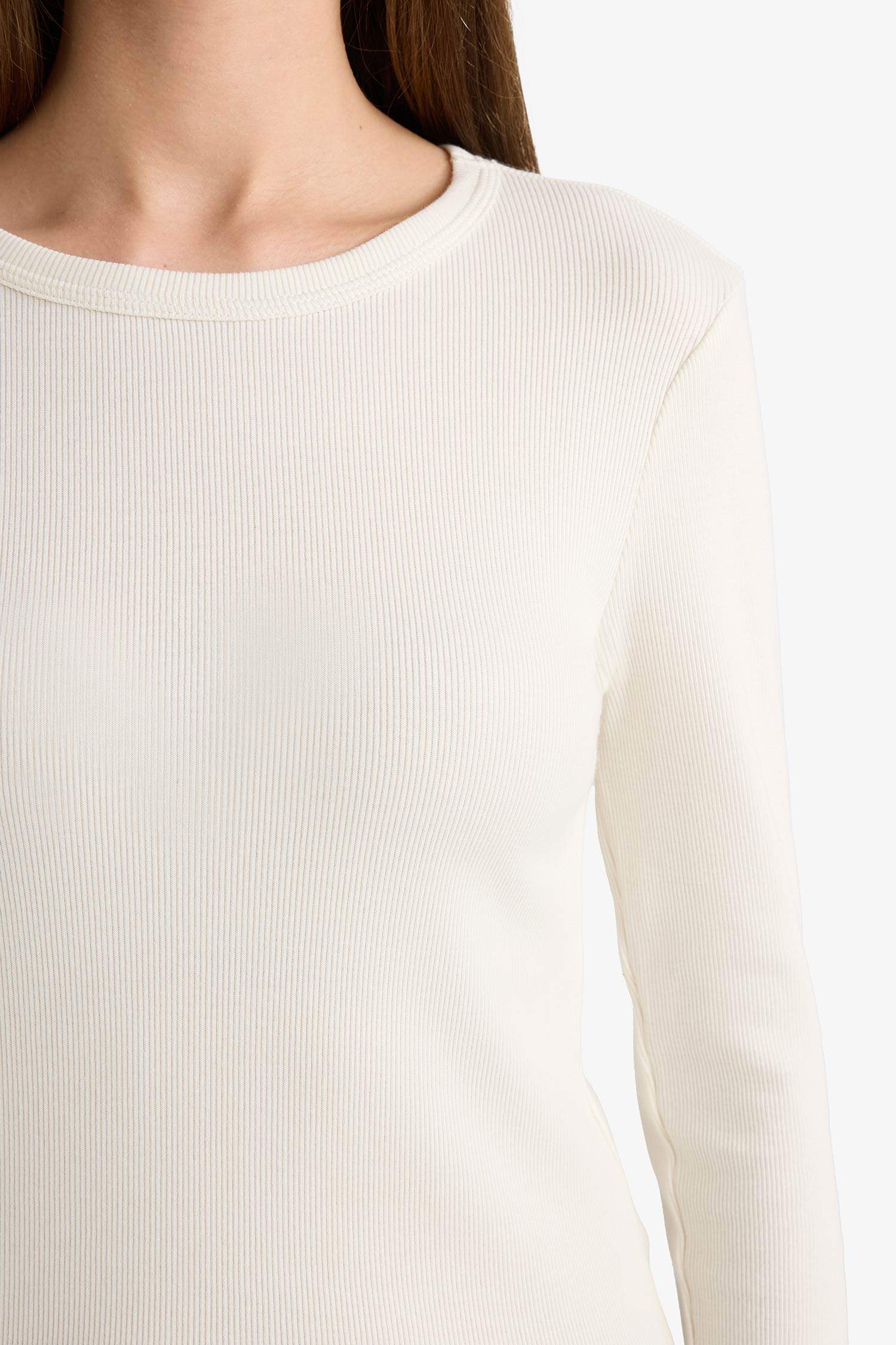 تيشيرت كم طويل سليم فيت قماش مضلع