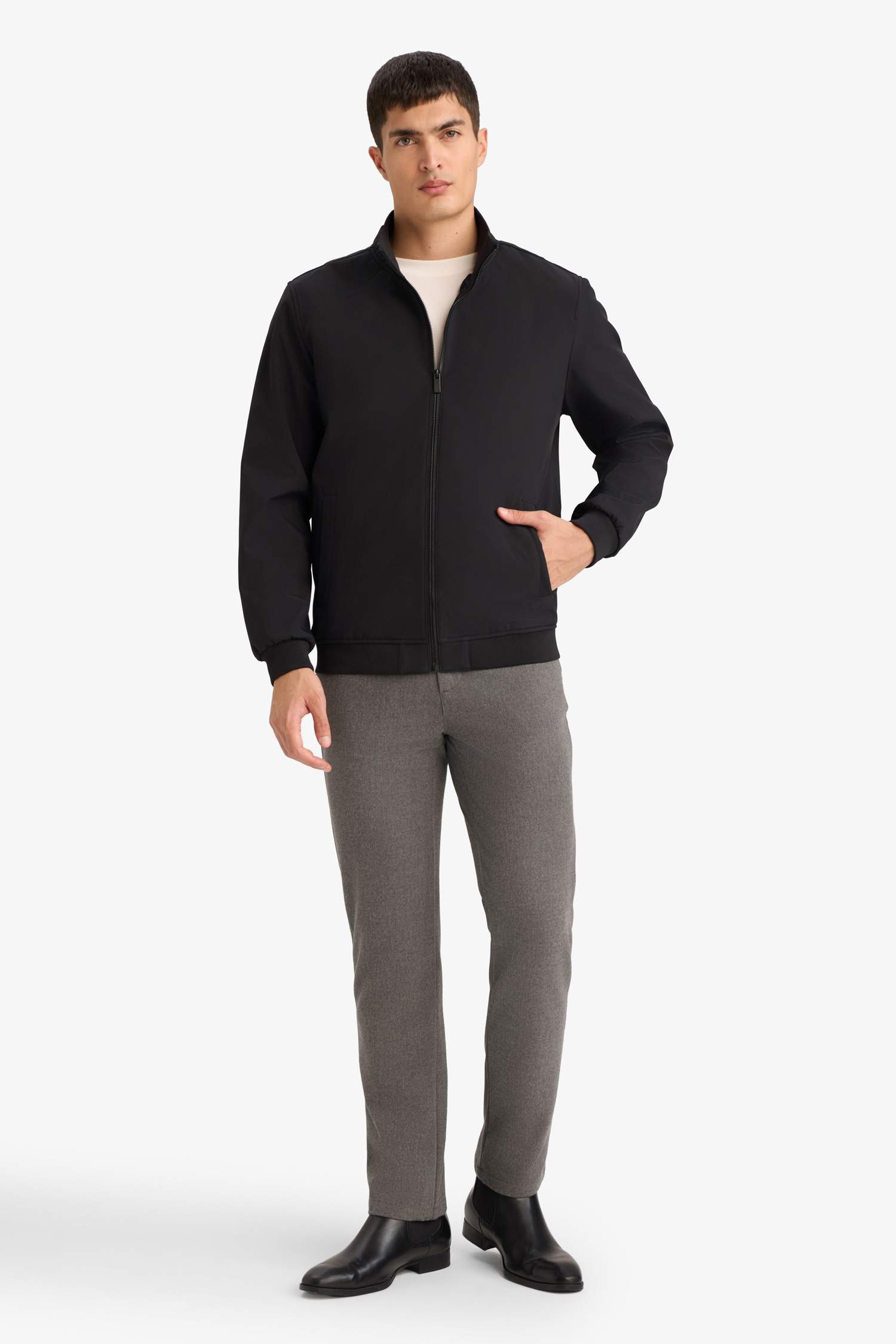 جاكيت قصة عادية بياخة عالية