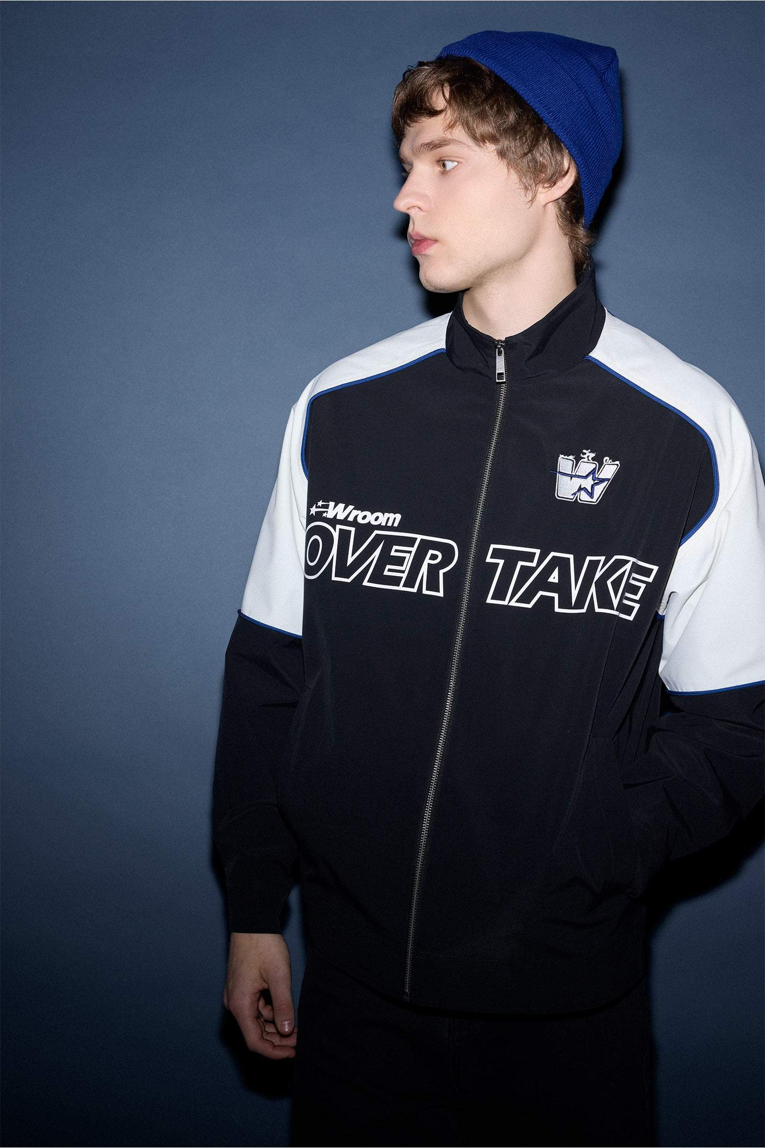 جاكيت وتر بروف اوفر سايز بياقة عالية