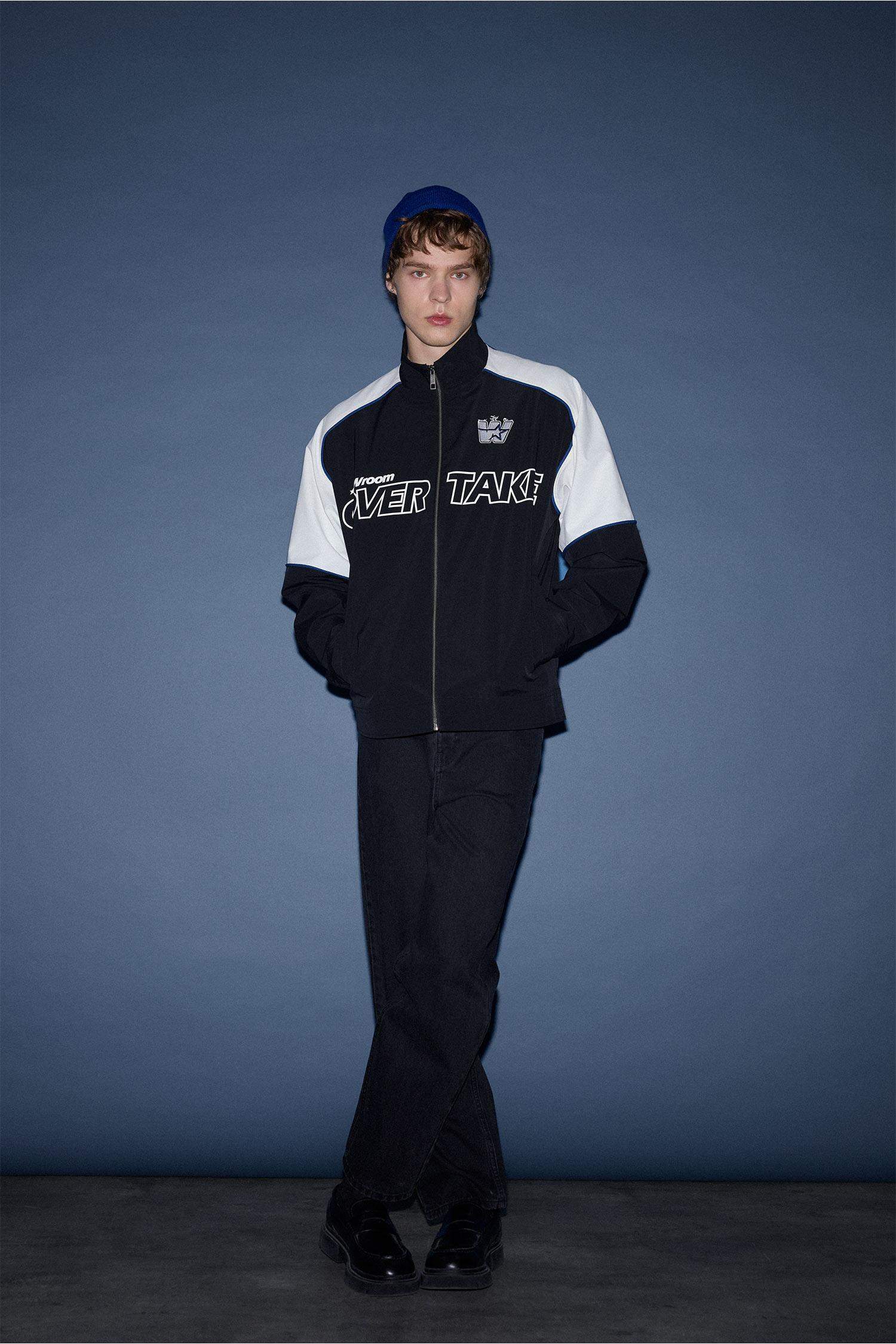 جاكيت وتر بروف اوفر سايز بياقة عالية