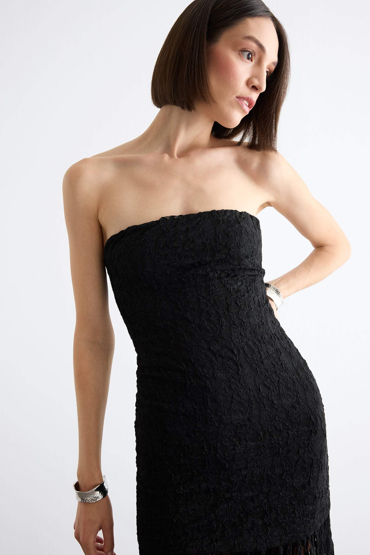 Slim Fit Dar Kesim Vücudu Saran Dantel Straplez Siyah Maxi Elbise