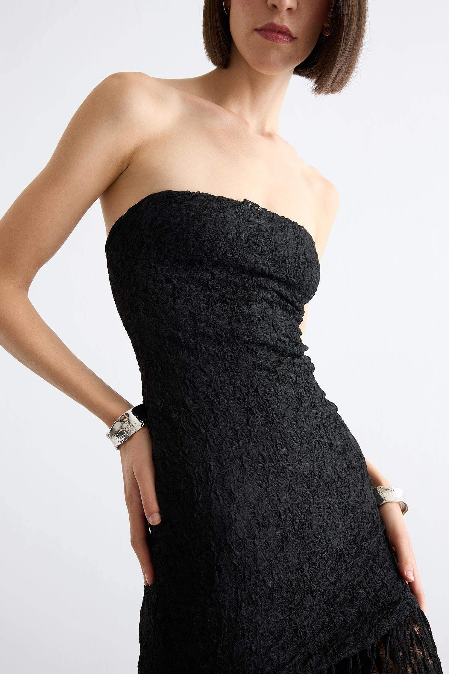 Slim Fit Dar Kesim Vücudu Saran Dantel Straplez Siyah Maxi Elbise