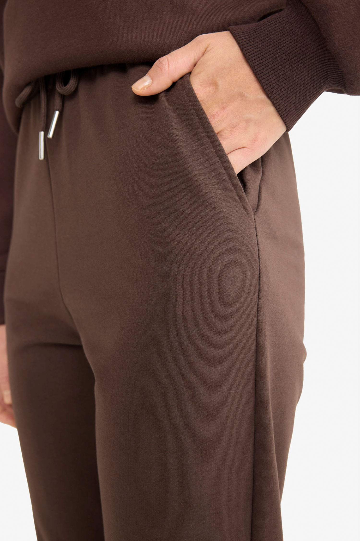 Jogger Fit Thin Fabric Trousers