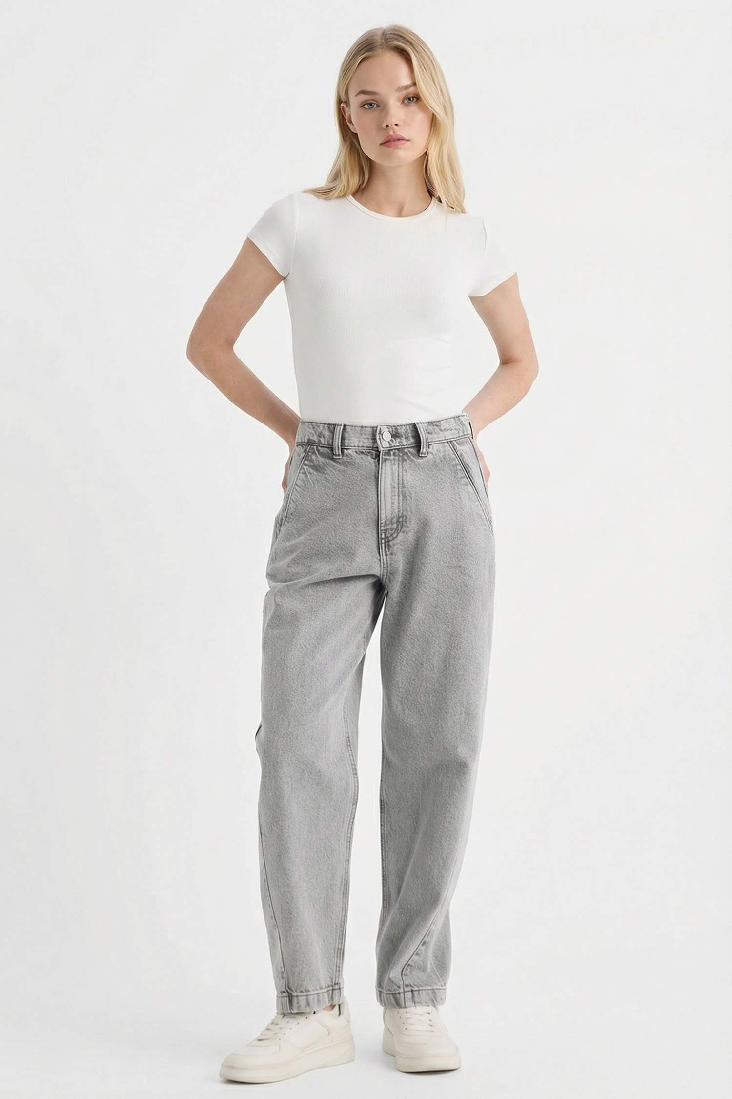 Длинные джинсы Carrot Fit с высокой талией