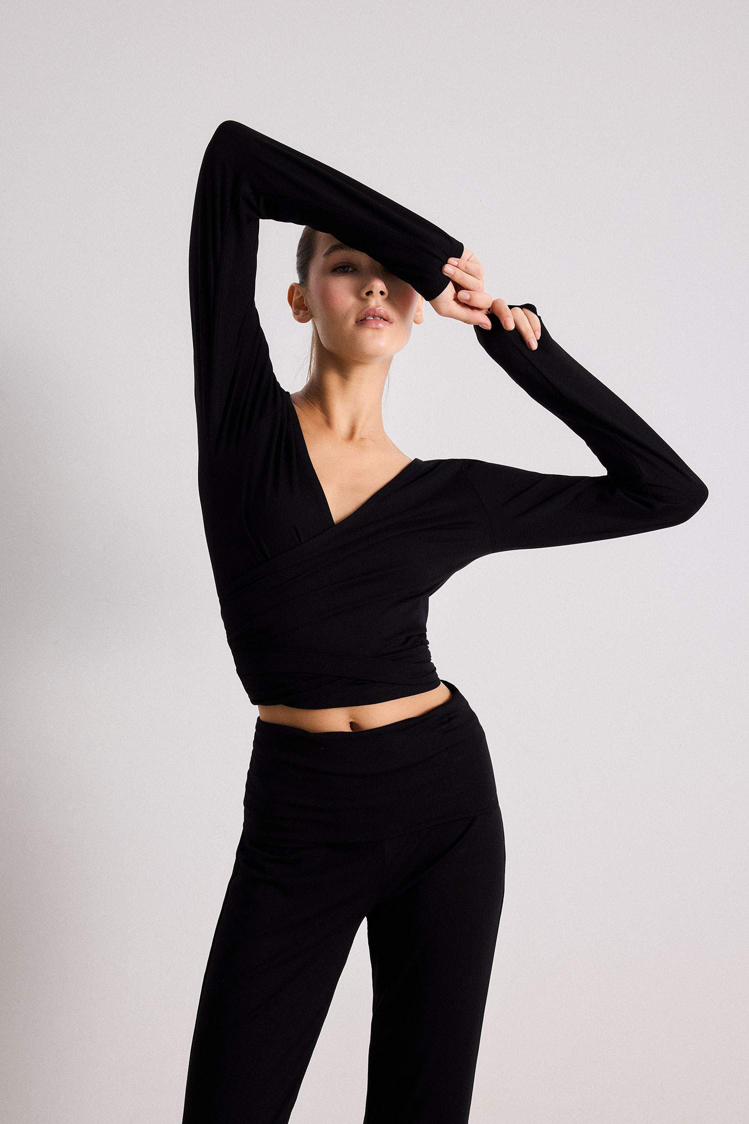 تيشيرت ردن طويل من Fall in Love