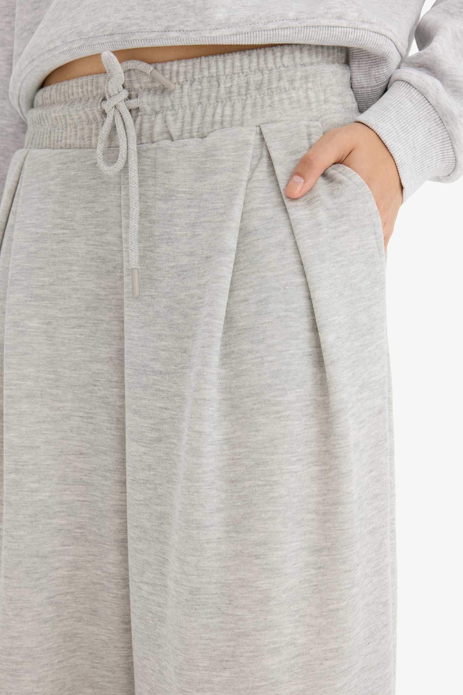 بنطرون باريل فيت قماش كرنكيل