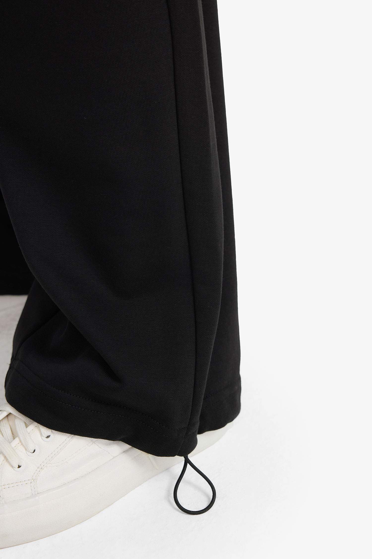 بنطرون بجامة رياضي برجل واسع وخصر مطاطي