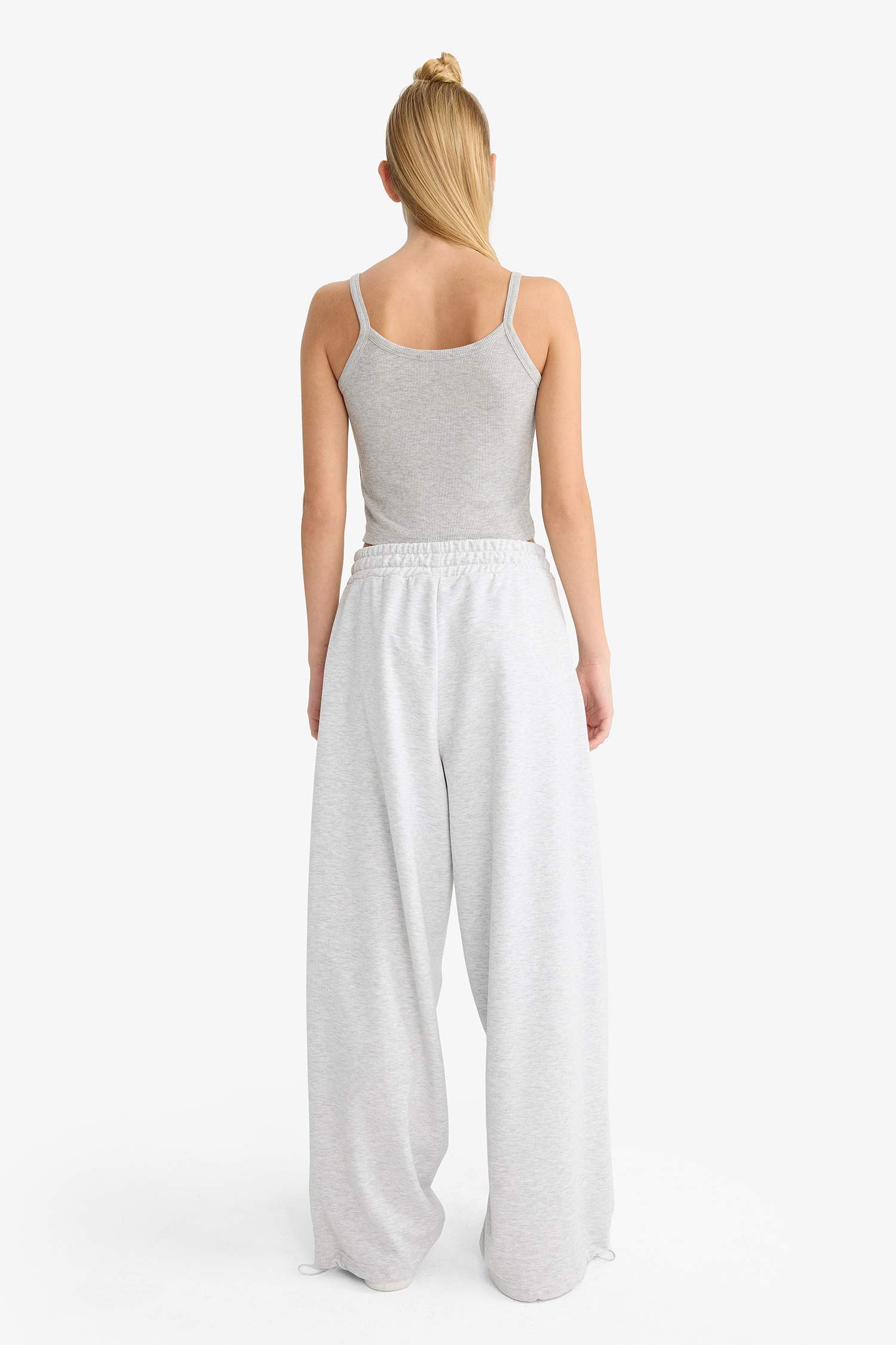 بنطرون بجامة رياضي برجل واسع وخصر مطاطي