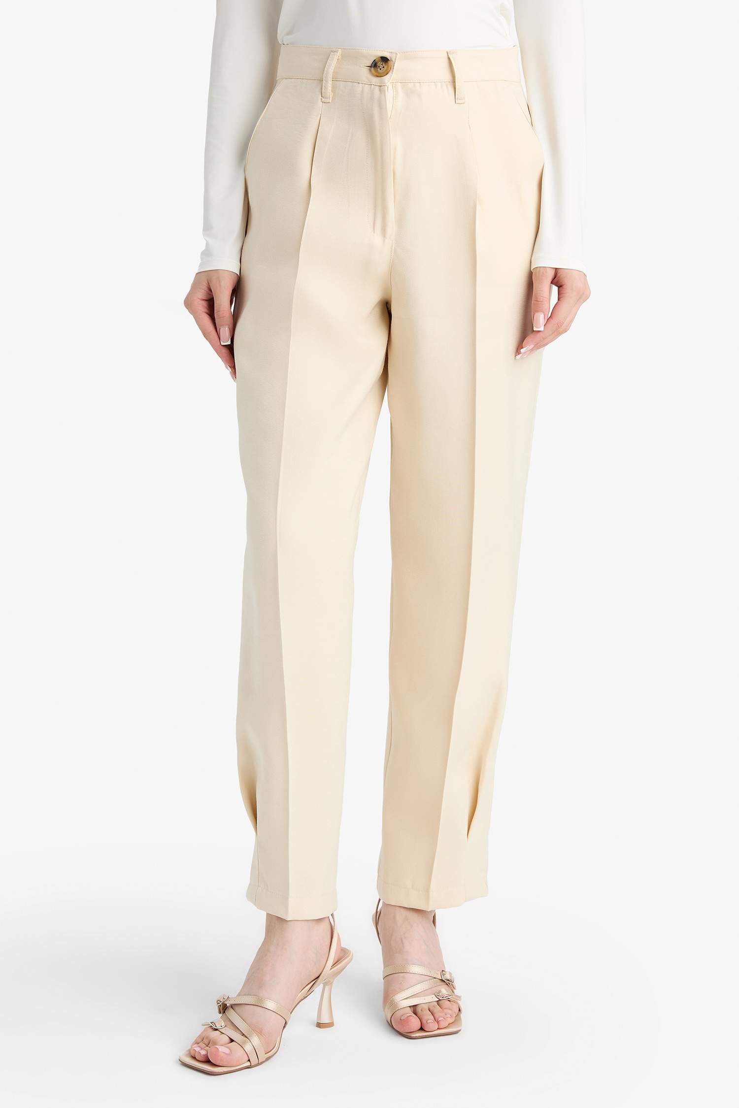 بنطرون ستان قصة عادية