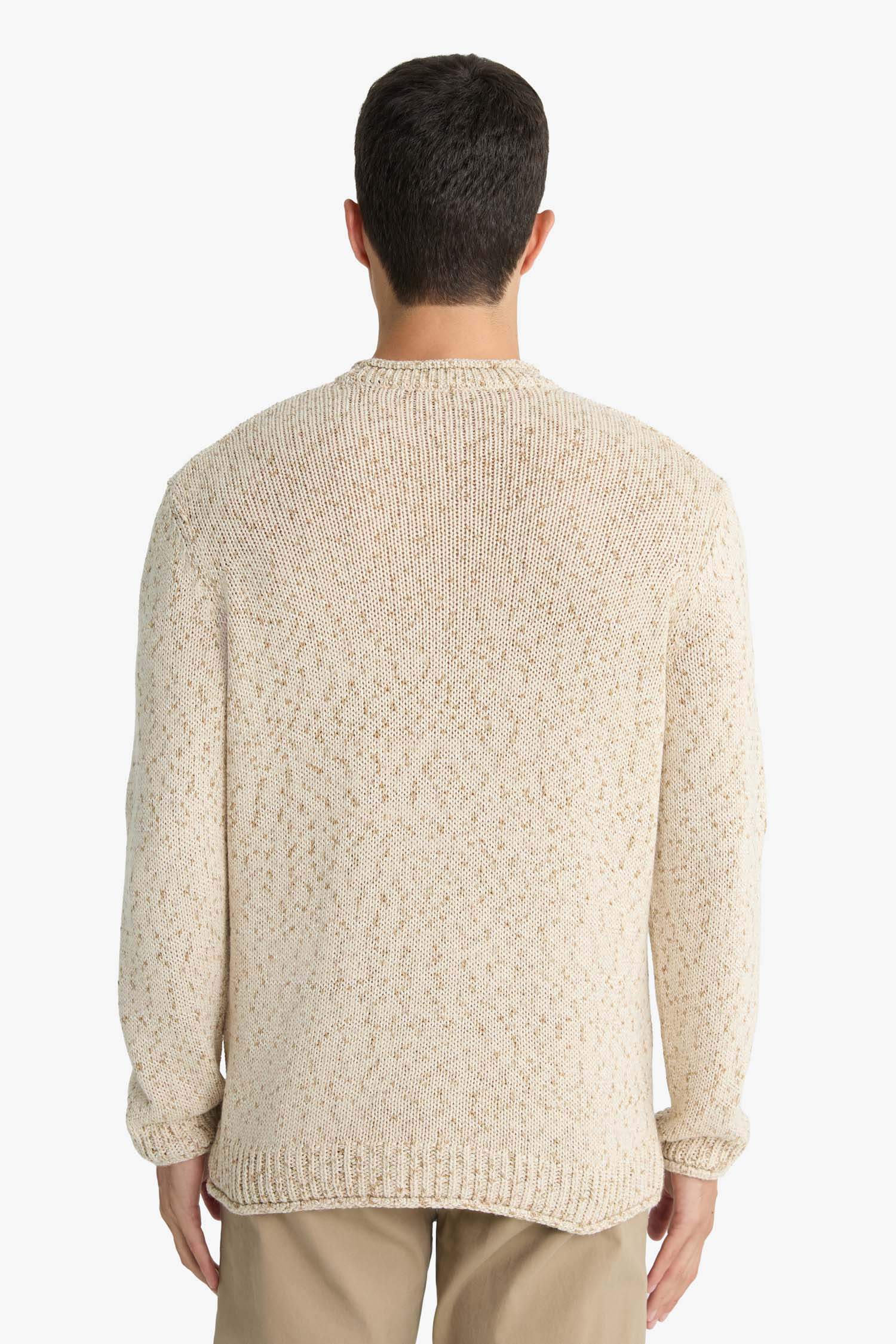 بلوفر تريكو قصة عادية برقبة مستديرة