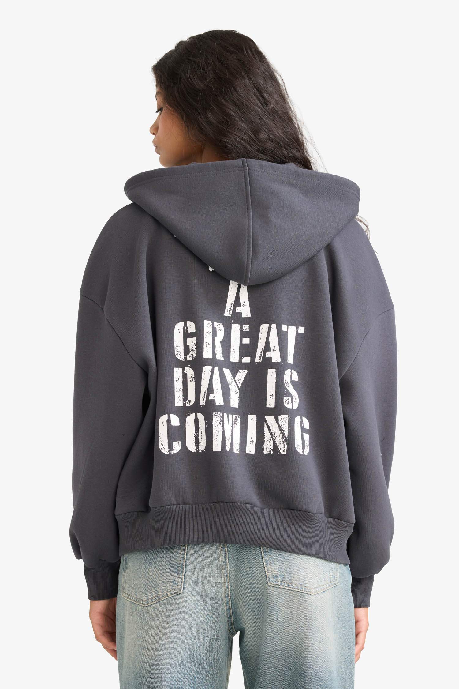 Oversize Fit Hooded Back Printed Thick Cardigan