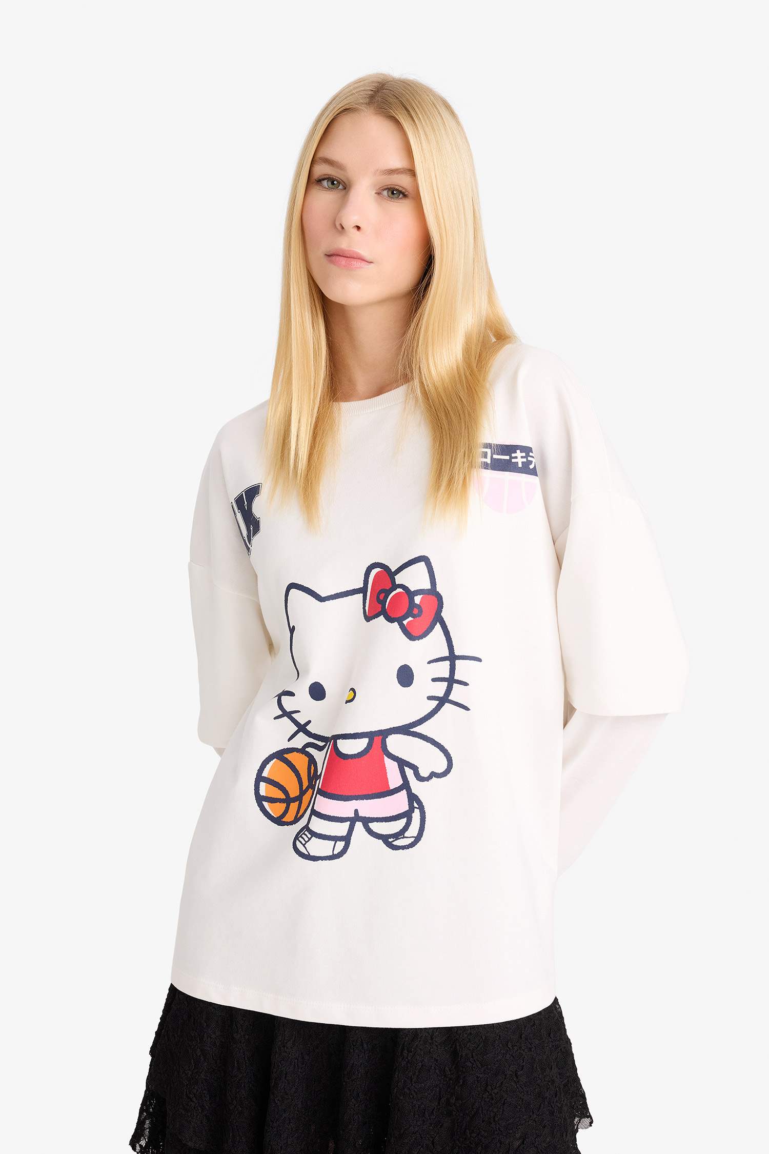 Hello Kitty Oversize Fit Crew Neck Long Sleeve T-Shirt