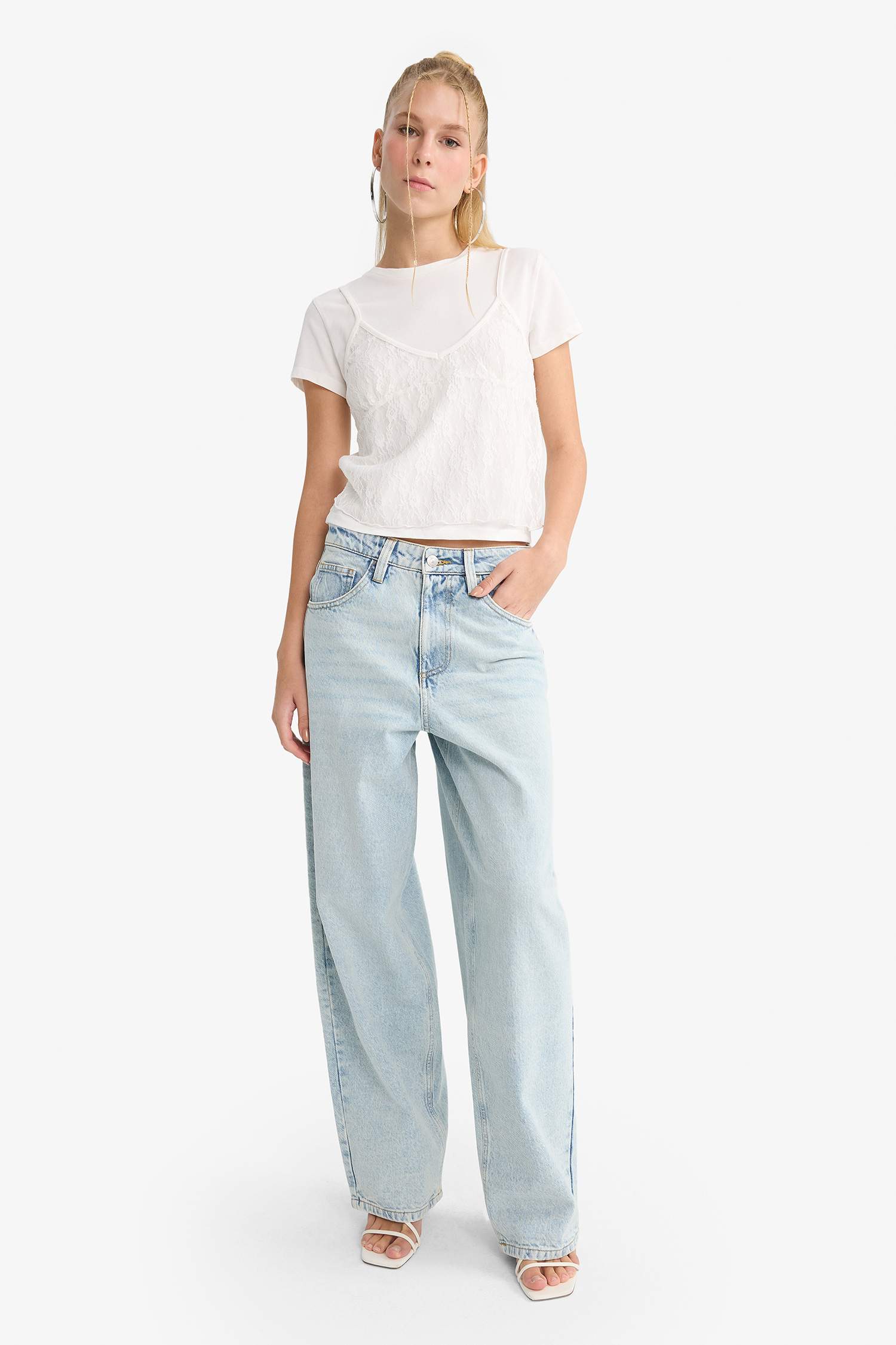 Coool Dantel Detaylı Kısa Kollu Tişört